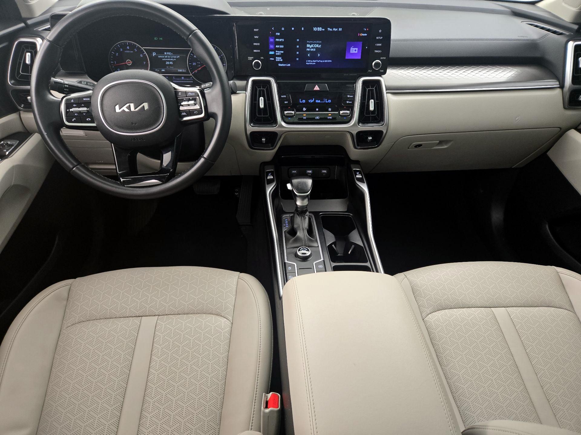 Thumbnail: 2022 Kia Sorento - 9