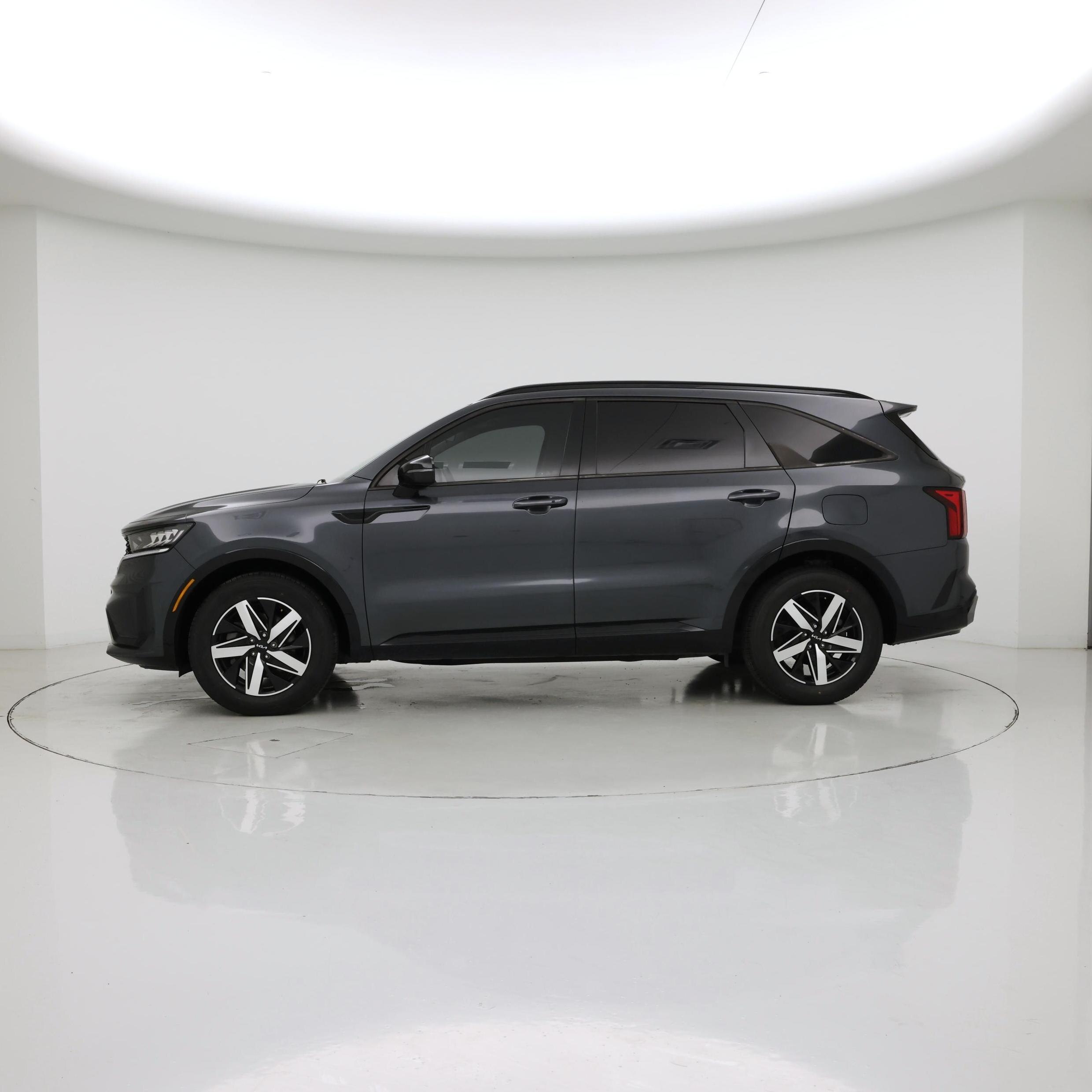Thumbnail: 2022 Kia Sorento - 3