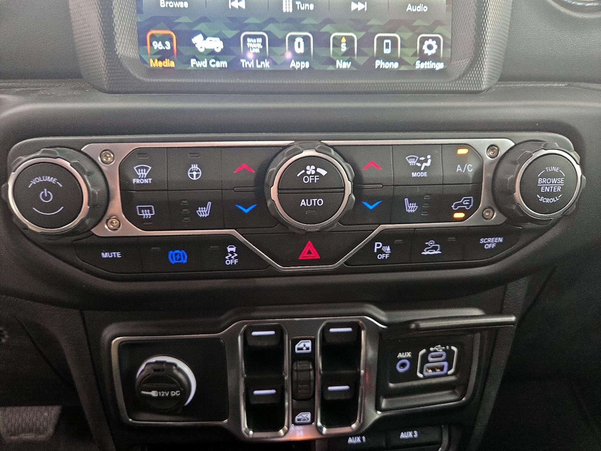 Thumbnail: 2023 Jeep Wrangler - 17