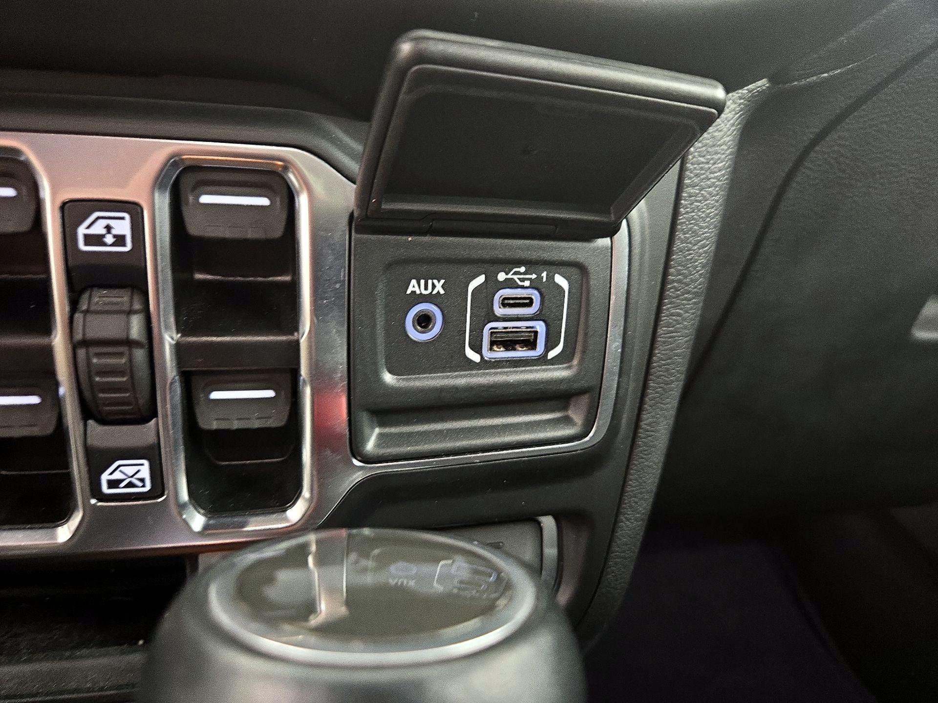 Thumbnail: 2023 Jeep Wrangler - 19