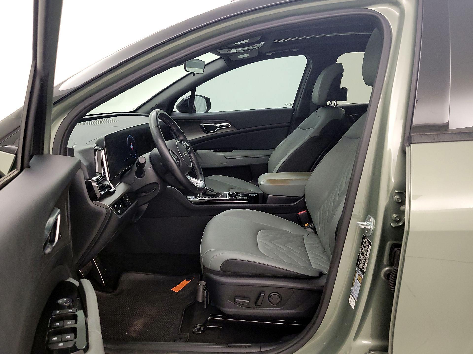 Thumbnail: 2023 Kia Sportage - 12