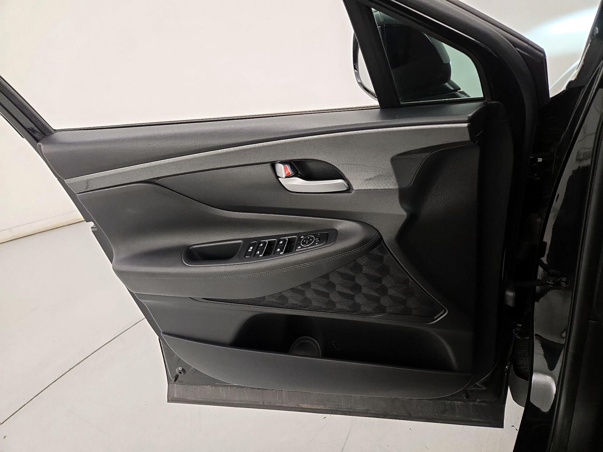 Thumbnail: 2022 Hyundai Santa Fe - 12