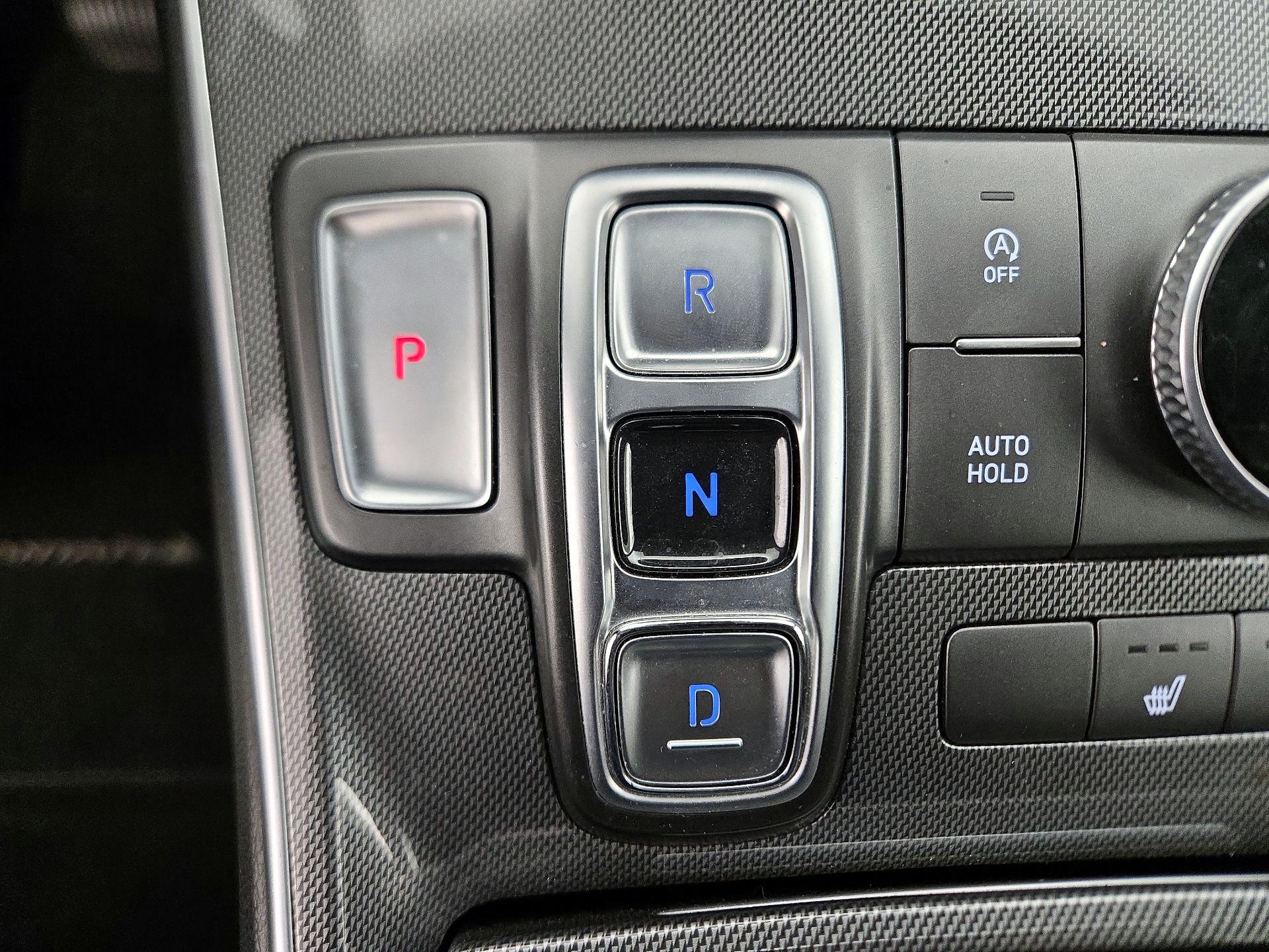 Thumbnail: 2022 Hyundai Santa Fe - 17