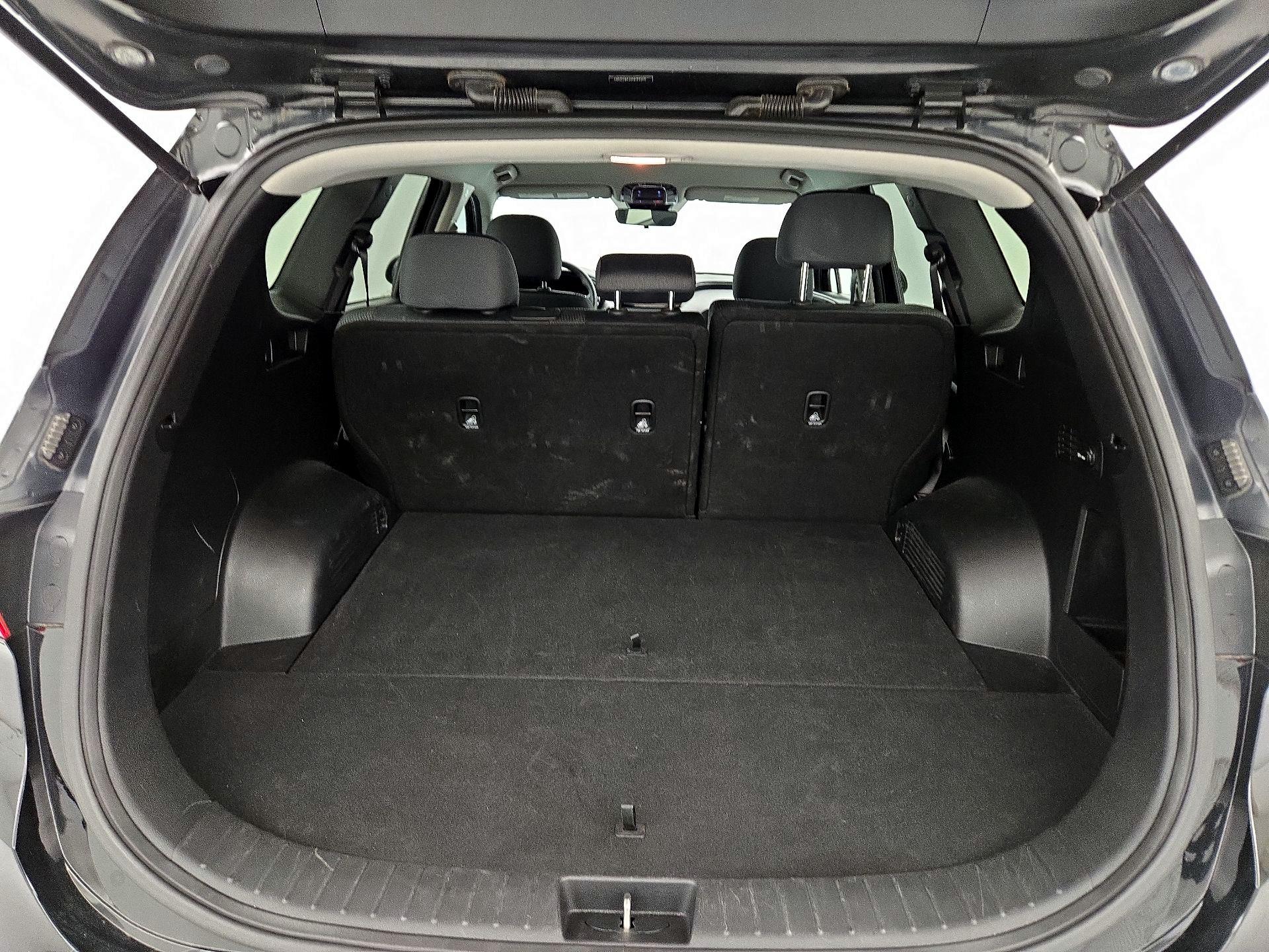 Thumbnail: 2022 Hyundai Santa Fe - 20