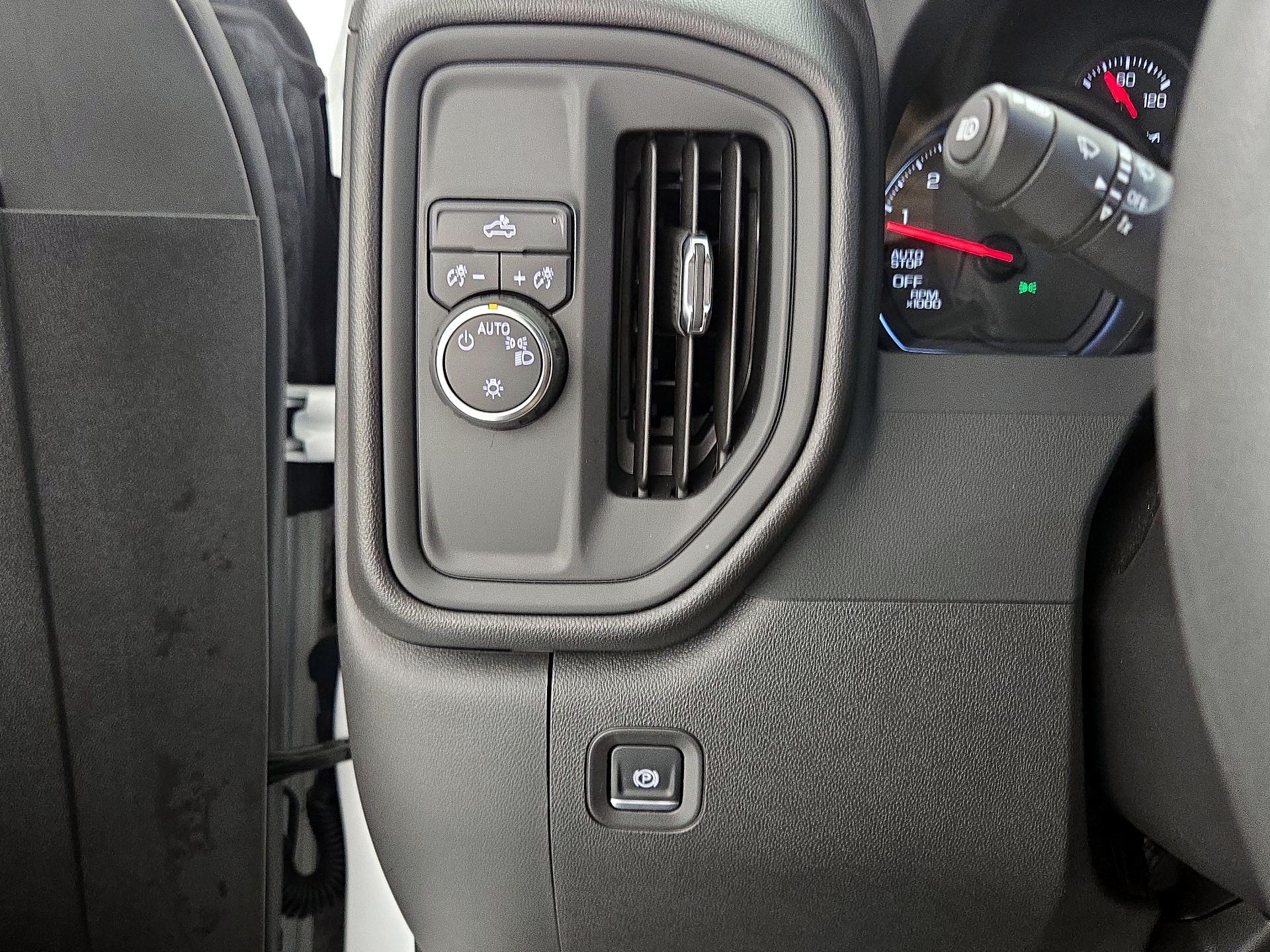 Thumbnail: 2024 Chevrolet Silverado 1500 - 13