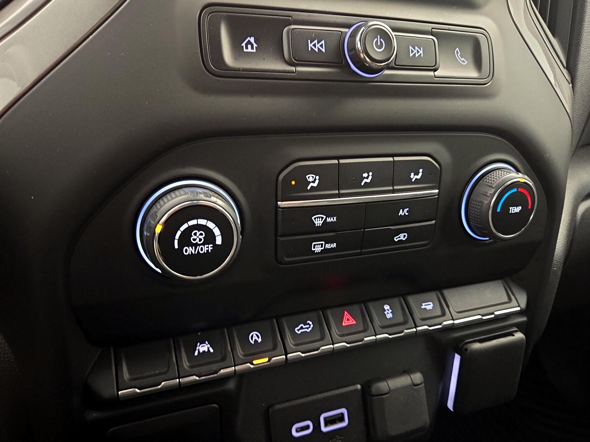 Thumbnail: 2024 Chevrolet Silverado 1500 - 16