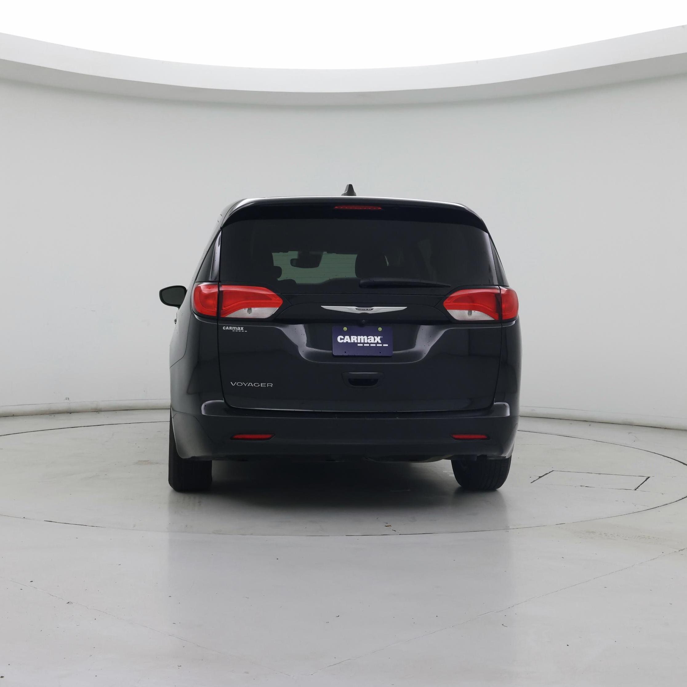 Thumbnail: 2023 Chrysler Voyager - 6