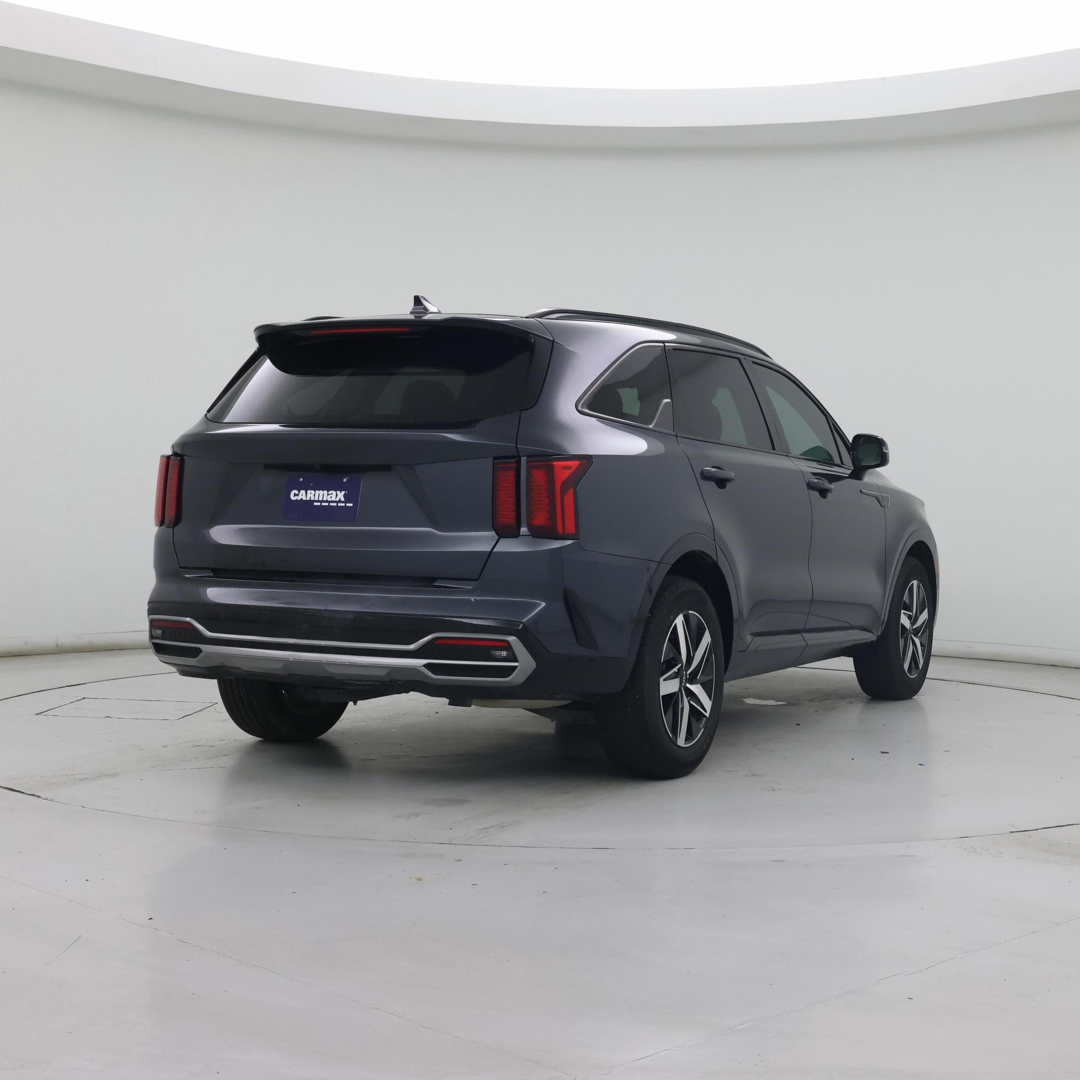 Thumbnail: 2023 Kia Sorento - 8