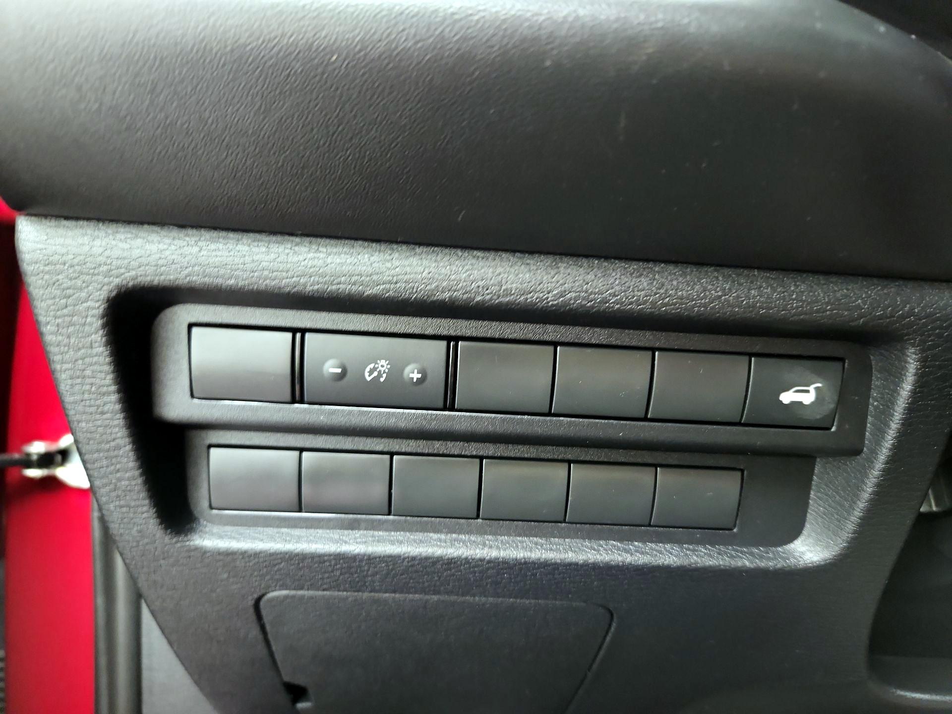 Thumbnail: 2024 Mitsubishi Outlander - 13