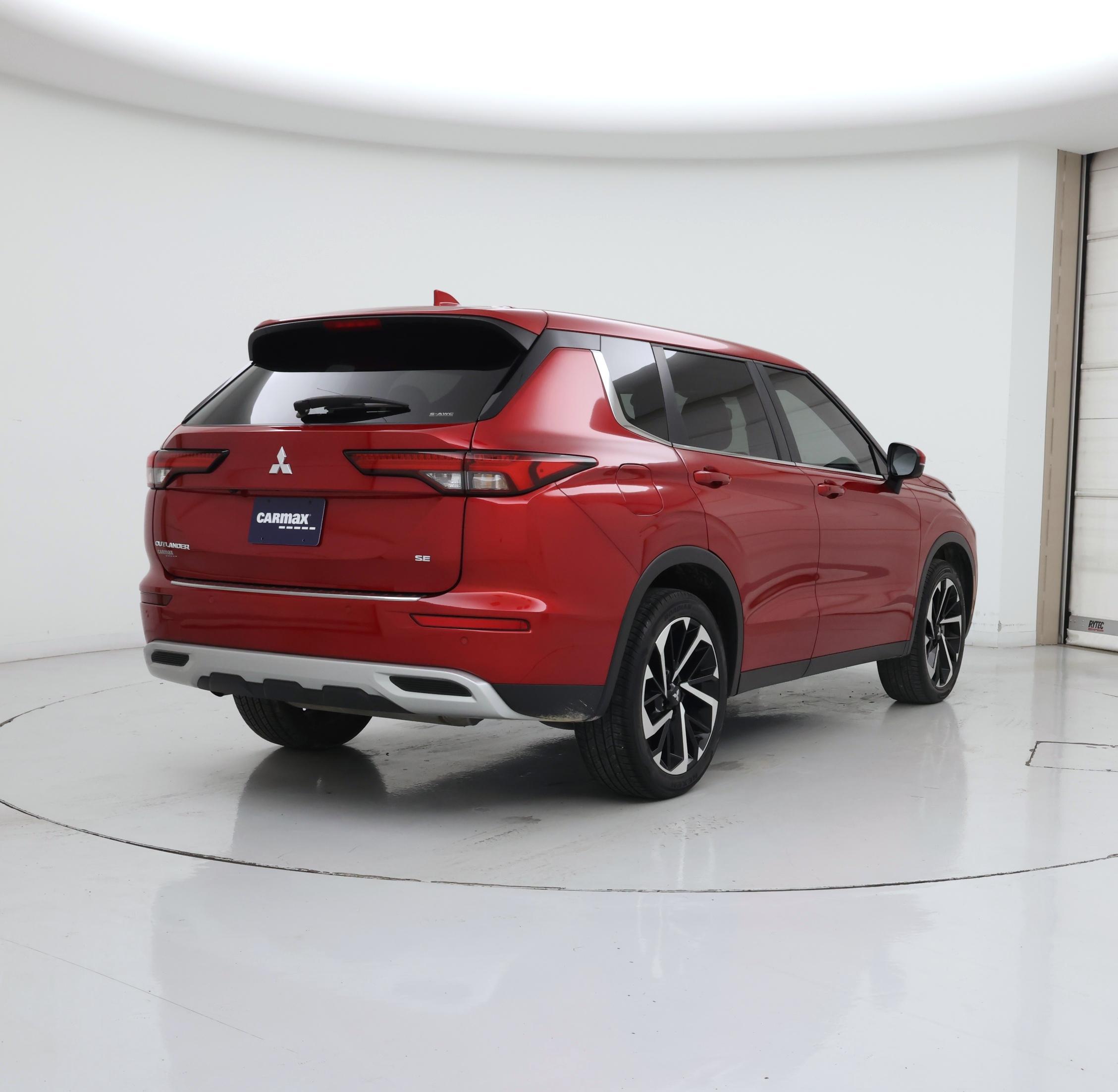 Thumbnail: 2024 Mitsubishi Outlander - 8