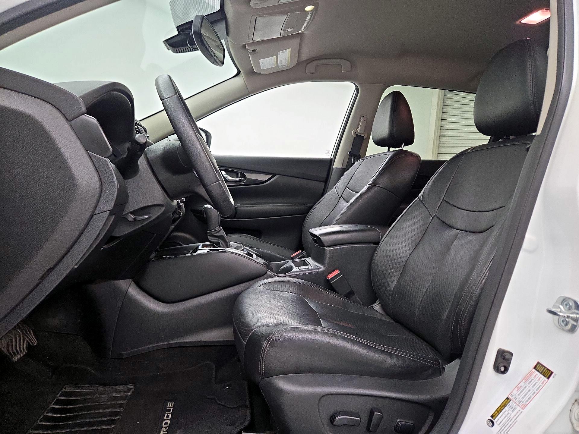 Thumbnail: 2020 Nissan Rogue - 11