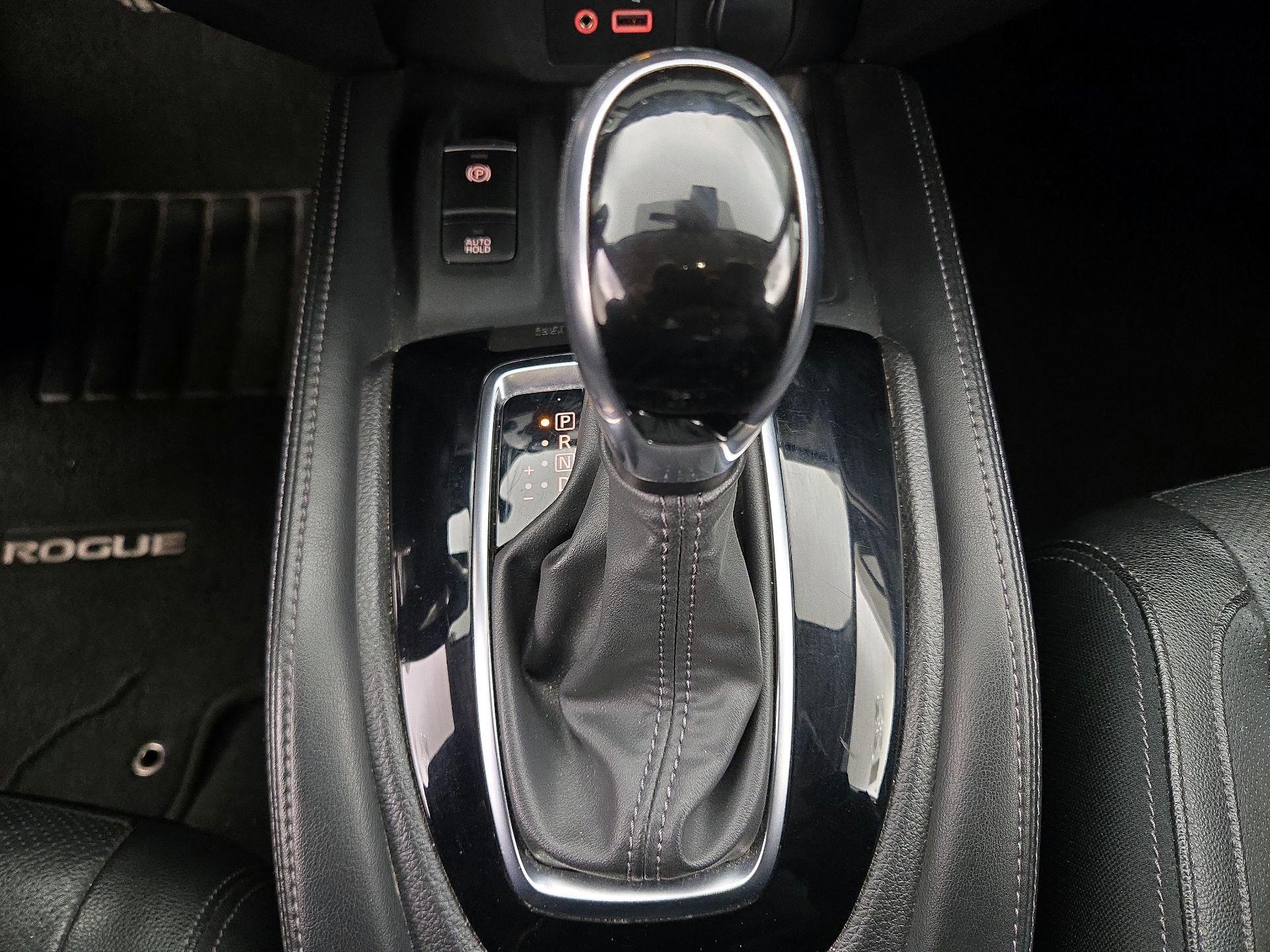 Thumbnail: 2020 Nissan Rogue - 18