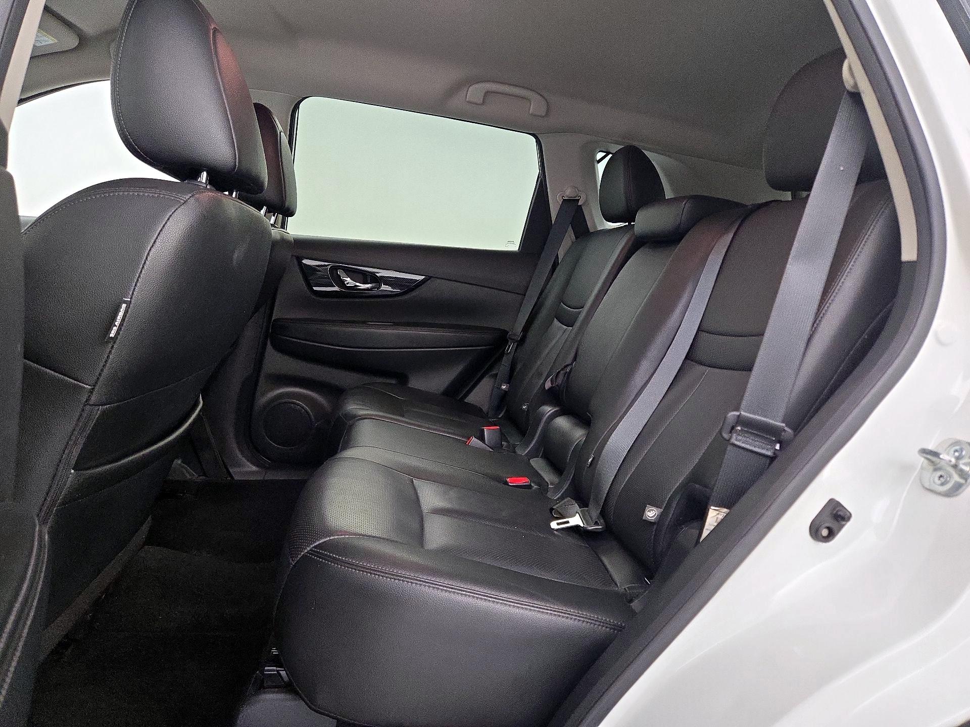 Thumbnail: 2020 Nissan Rogue - 20