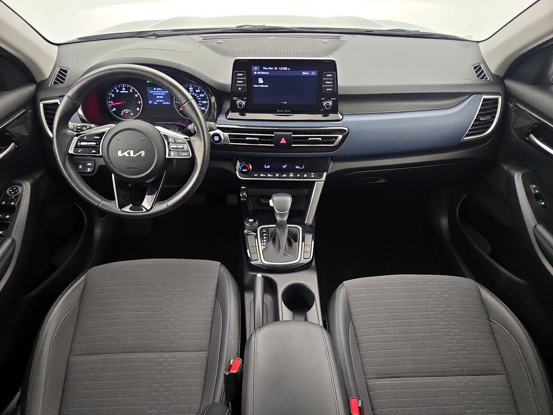 Thumbnail: 2023 Kia Seltos - 9