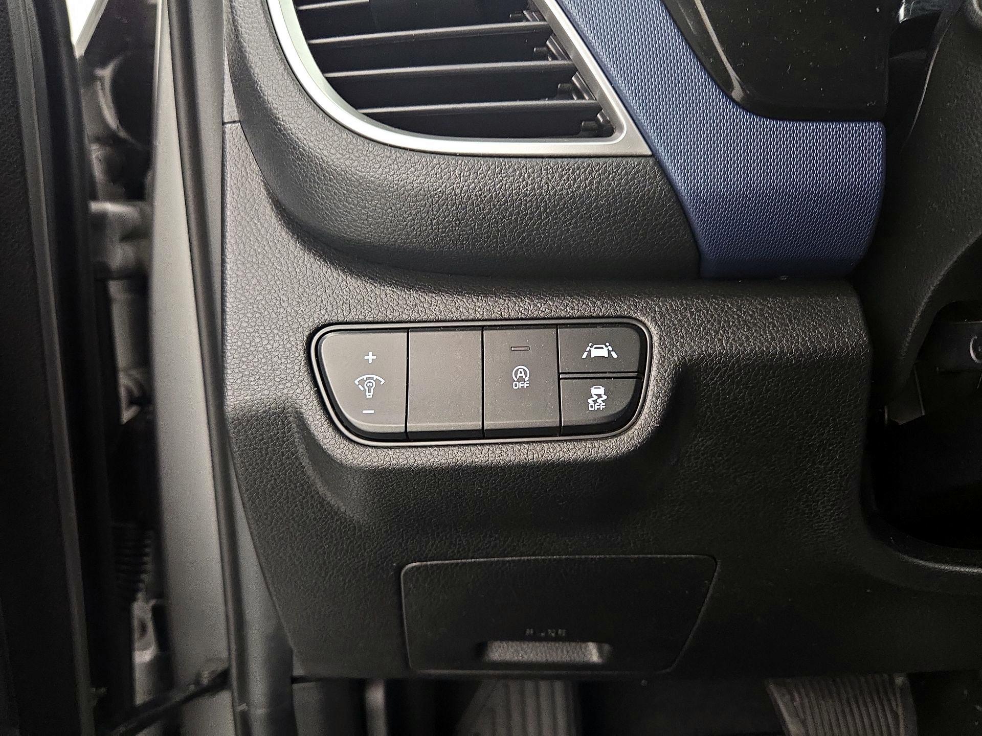 Thumbnail: 2023 Kia Seltos - 13