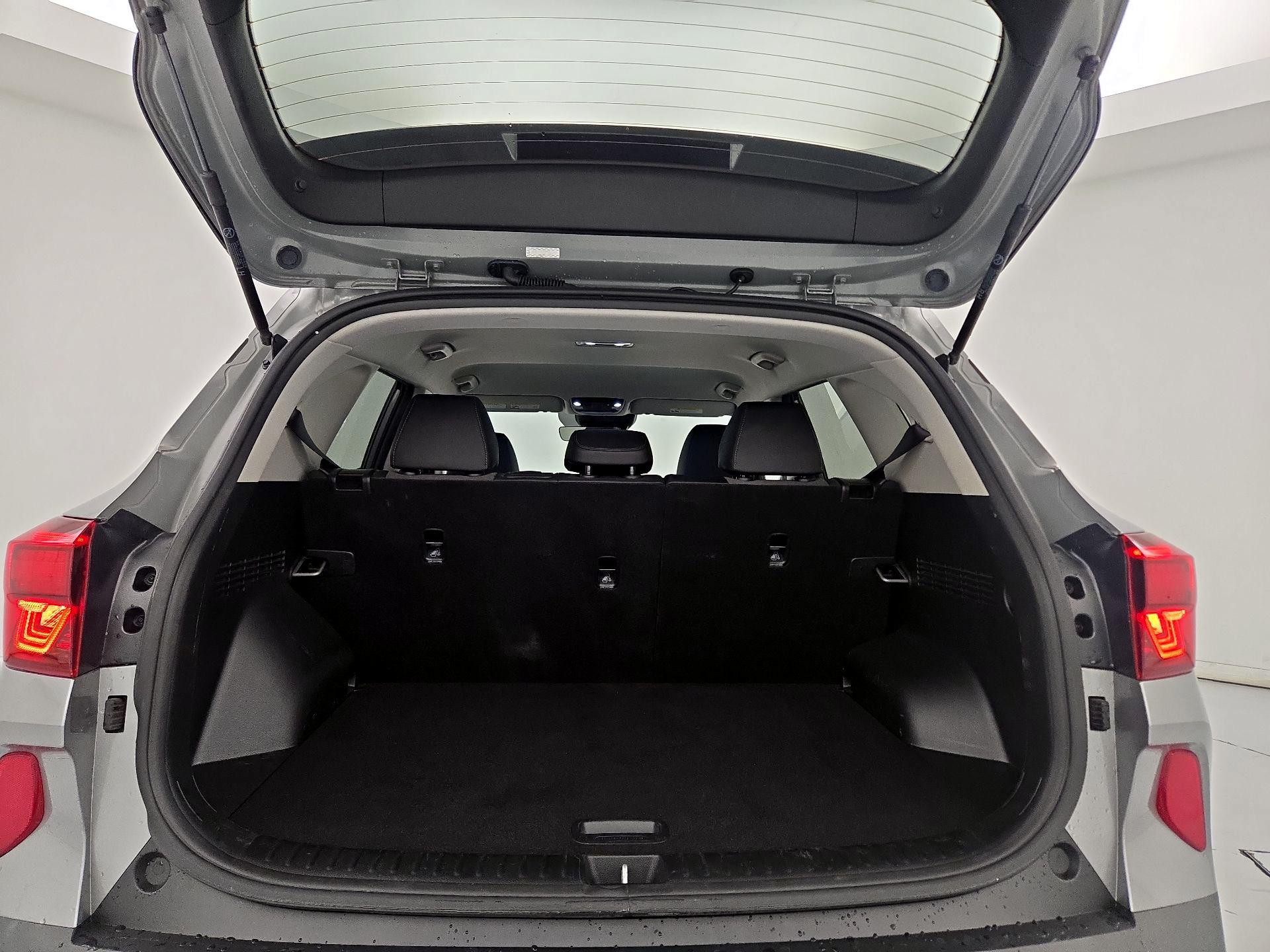 Thumbnail: 2023 Kia Seltos - 20