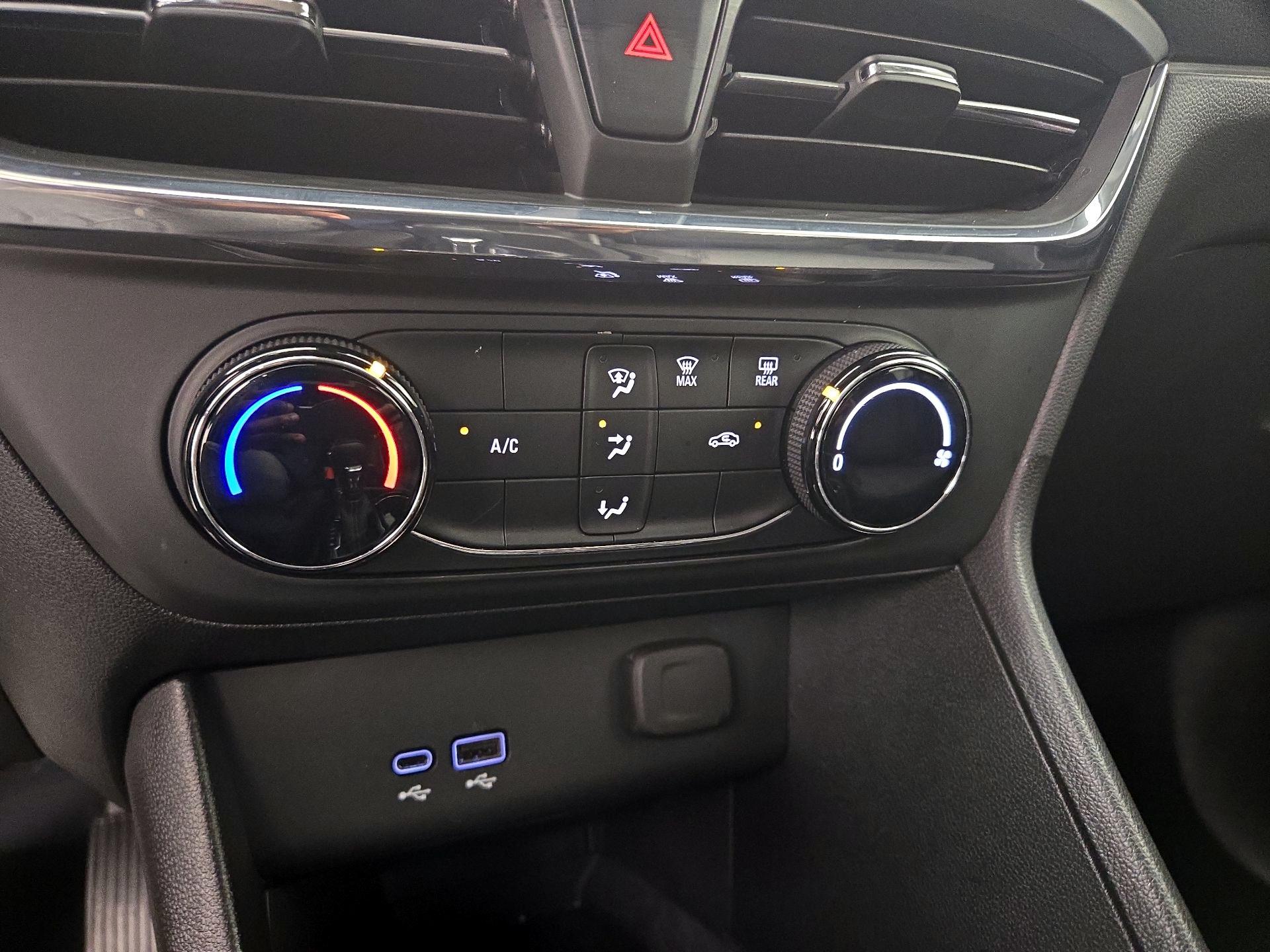 Thumbnail: 2025 Buick Encore GX - 16