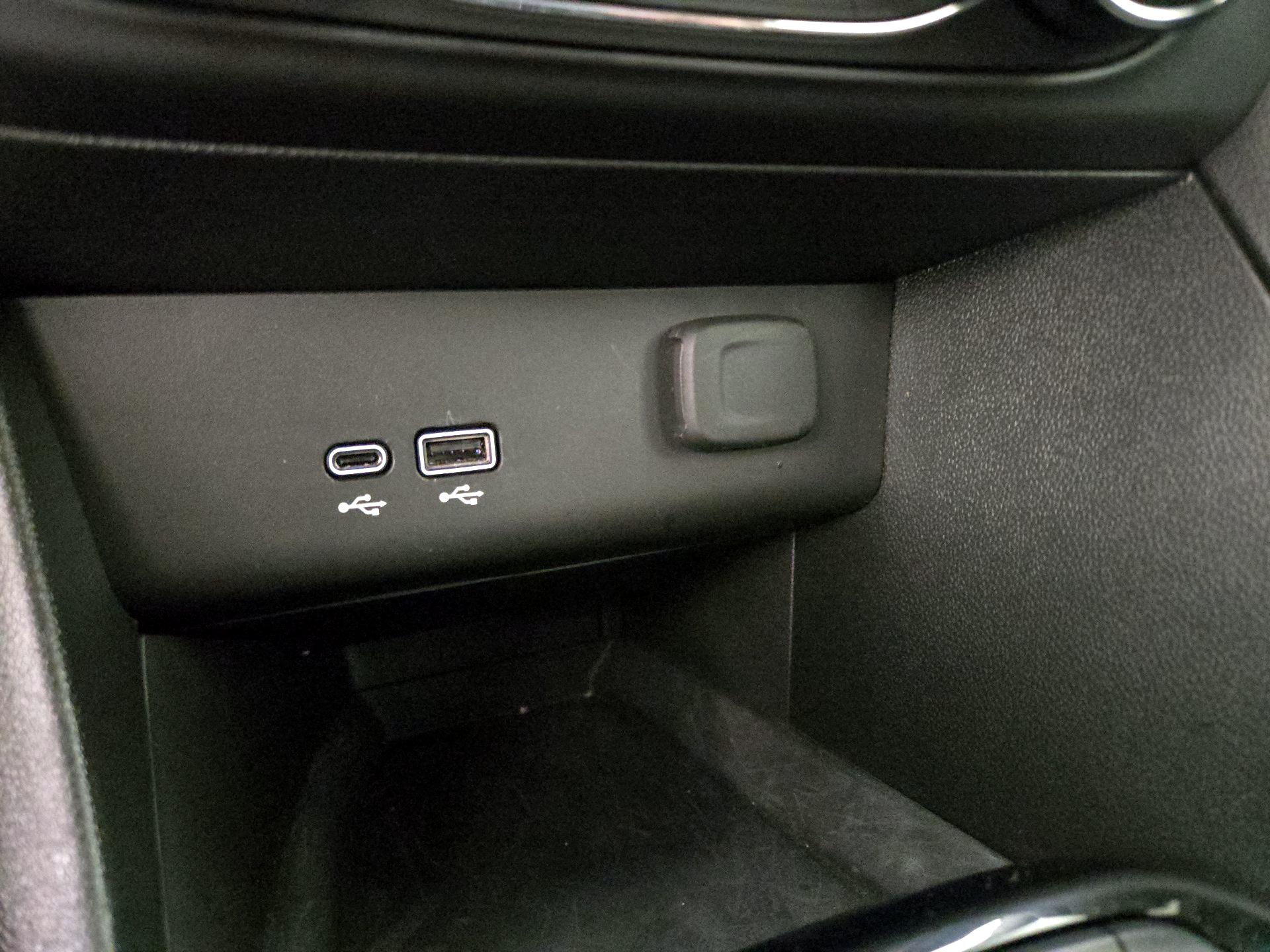 Thumbnail: 2025 Buick Encore GX - 18