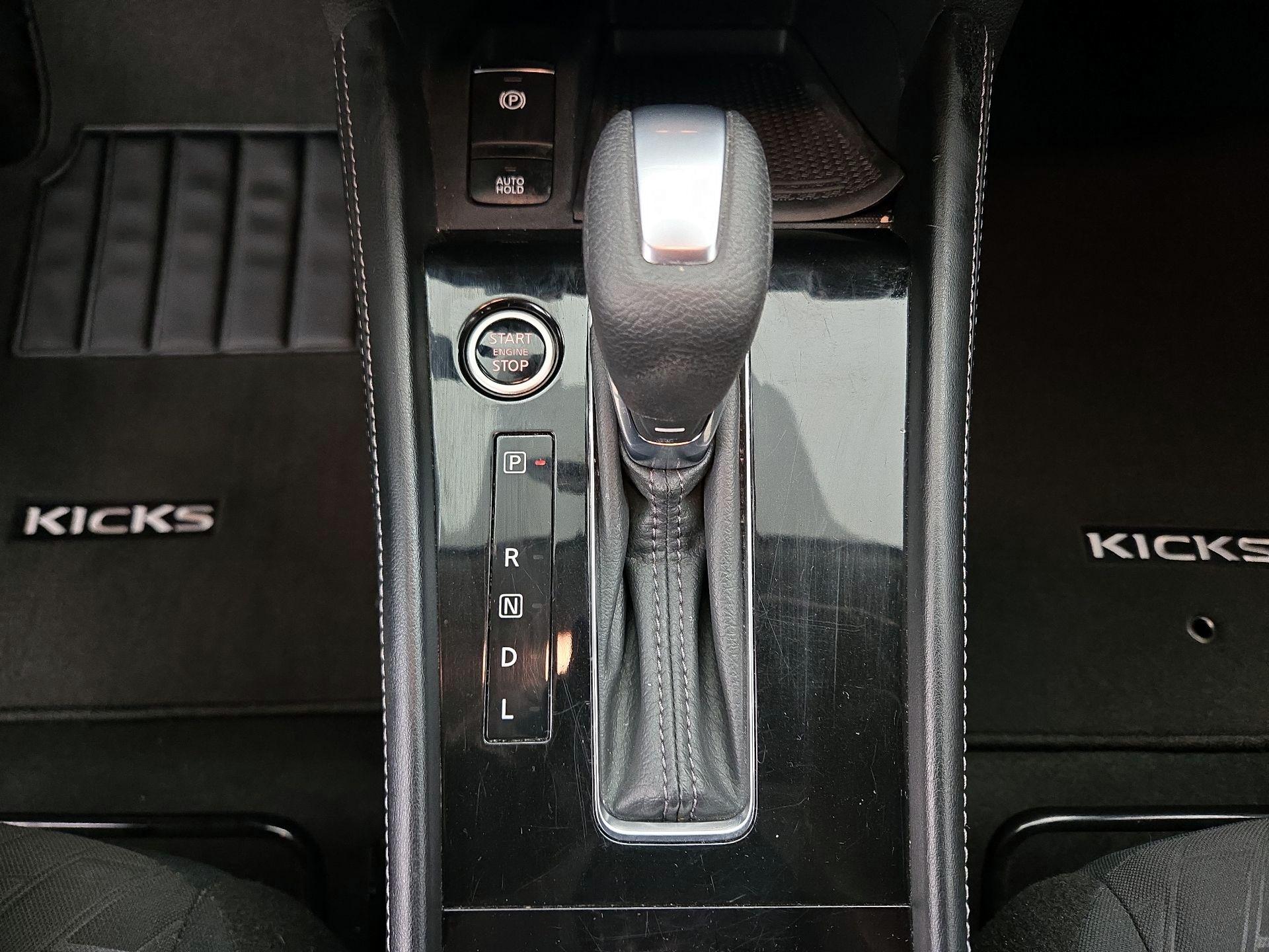 Thumbnail: 2022 Nissan Kicks - 16