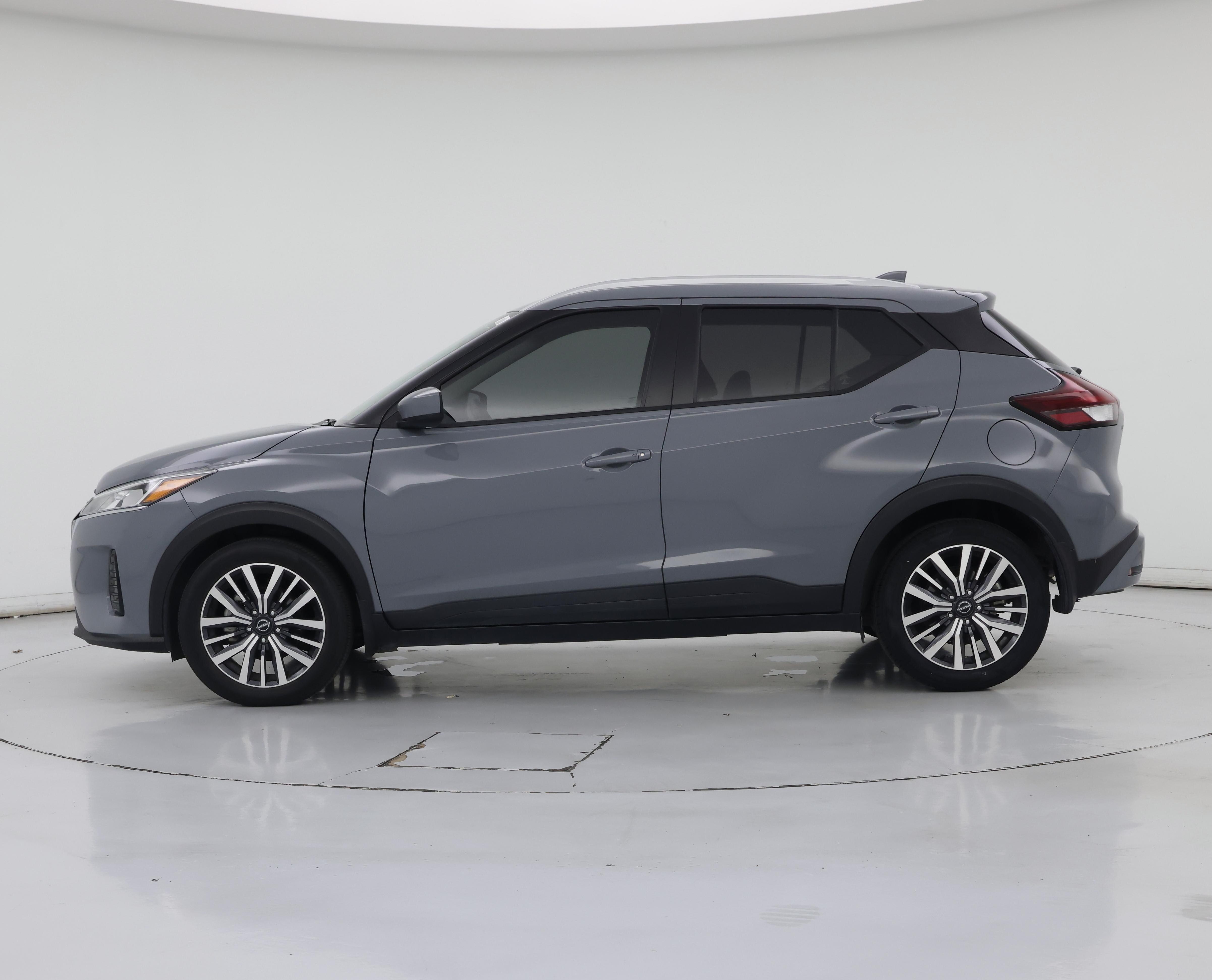 Thumbnail: 2022 Nissan Kicks - 3