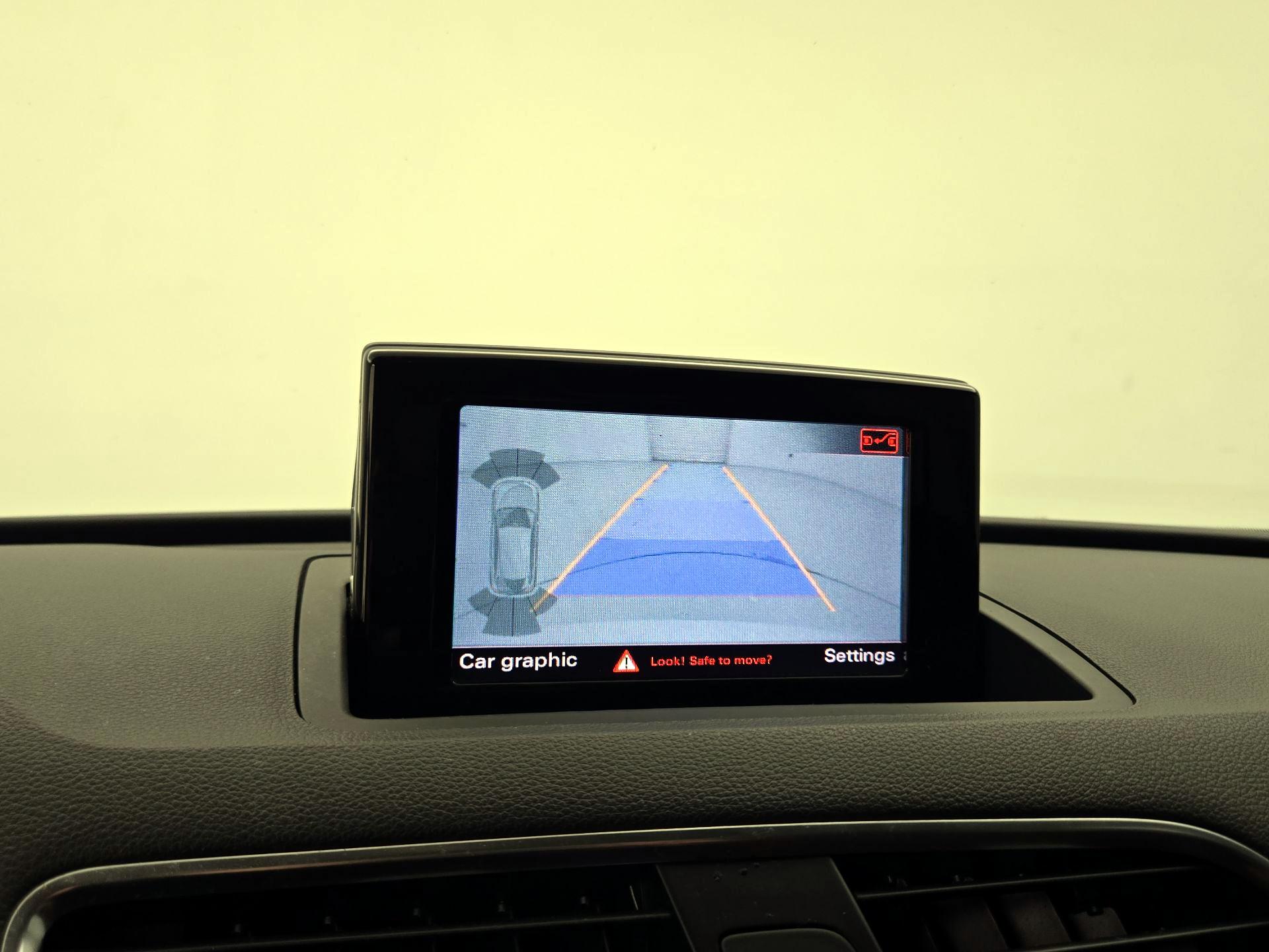 Thumbnail: 2016 Audi Q3 - 14