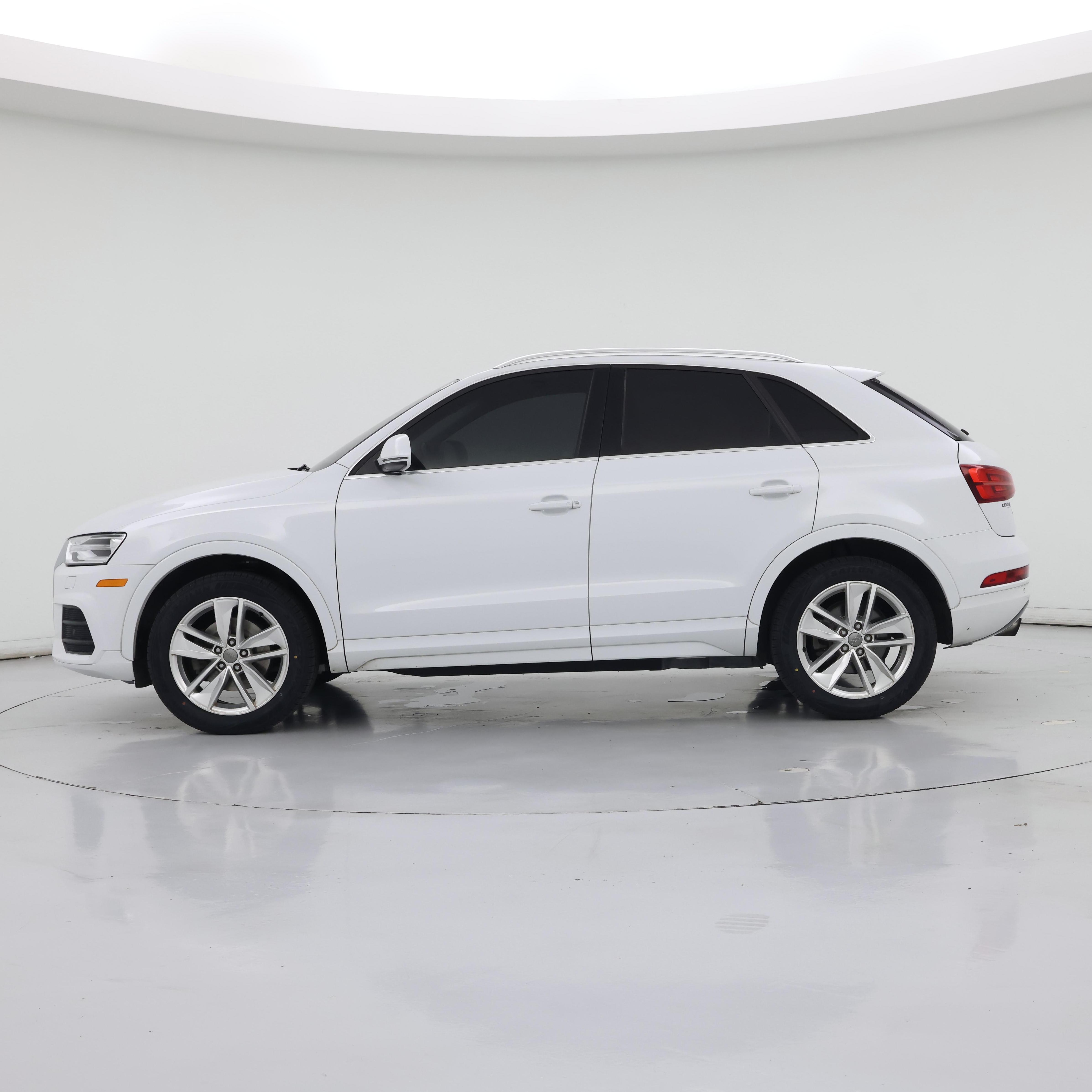 Thumbnail: 2016 Audi Q3 - 3