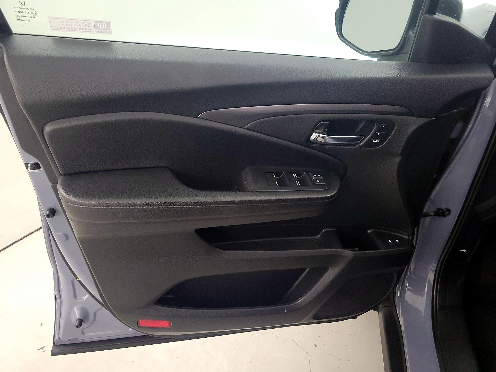 Thumbnail: 2022 Honda Pilot - 12