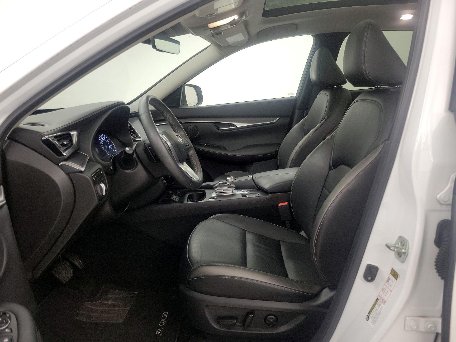 Thumbnail: 2023 INFINITI QX50 - 11