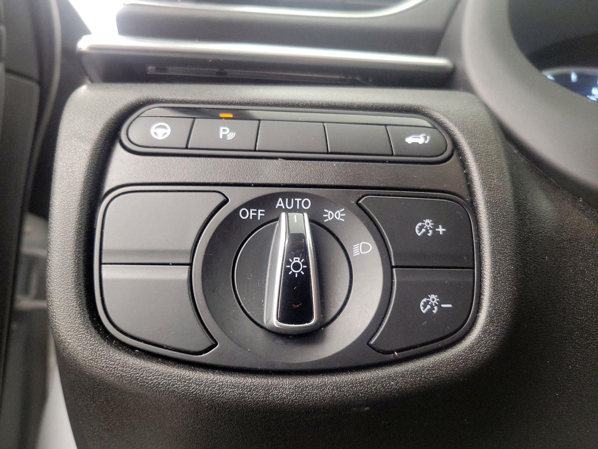 Thumbnail: 2023 INFINITI QX50 - 13