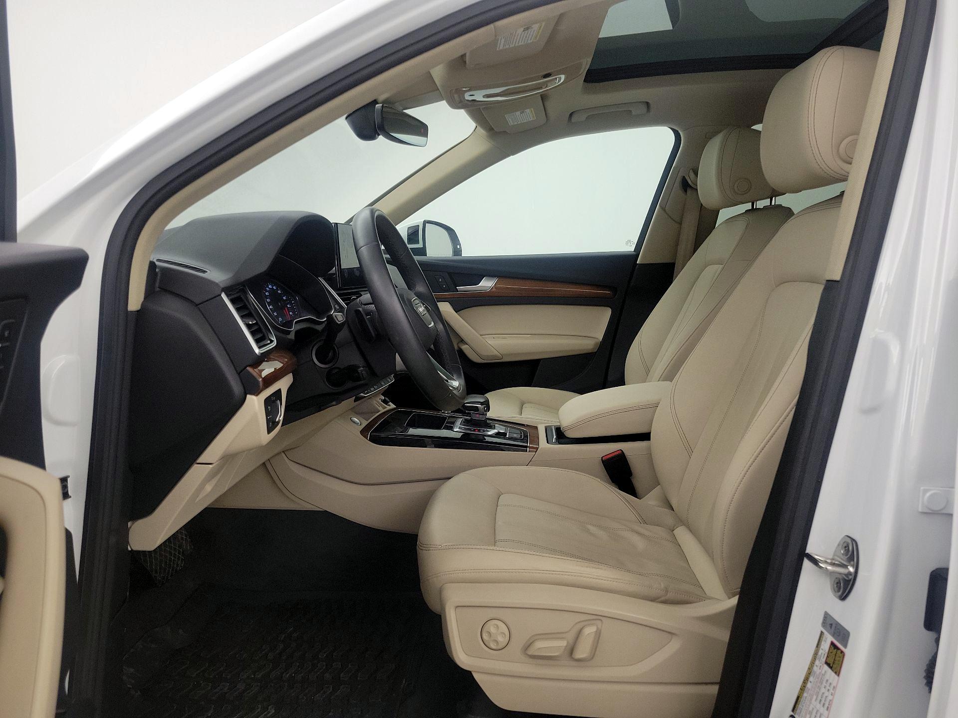 Thumbnail: 2022 Audi Q5 - 11