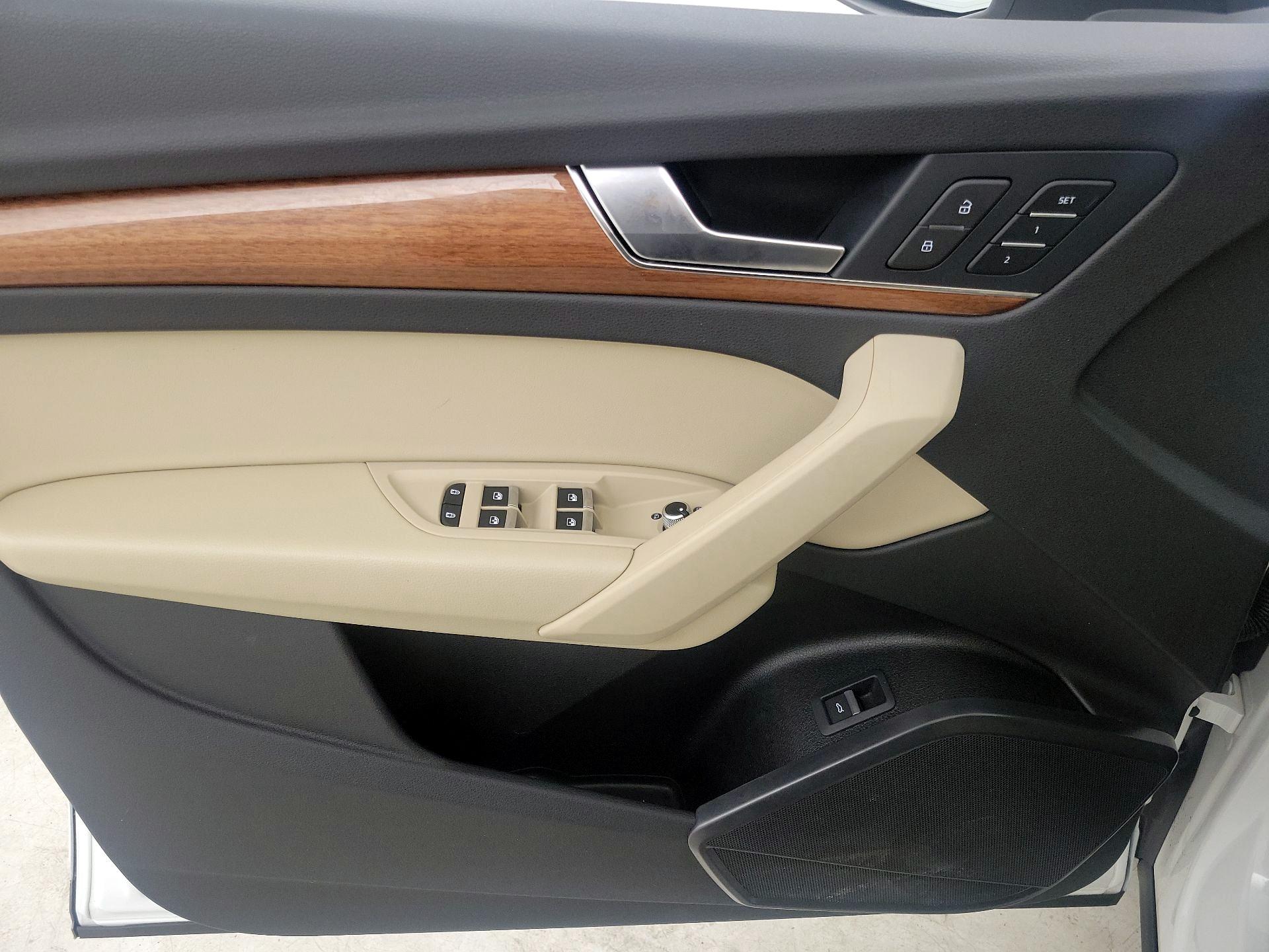 Thumbnail: 2022 Audi Q5 - 12