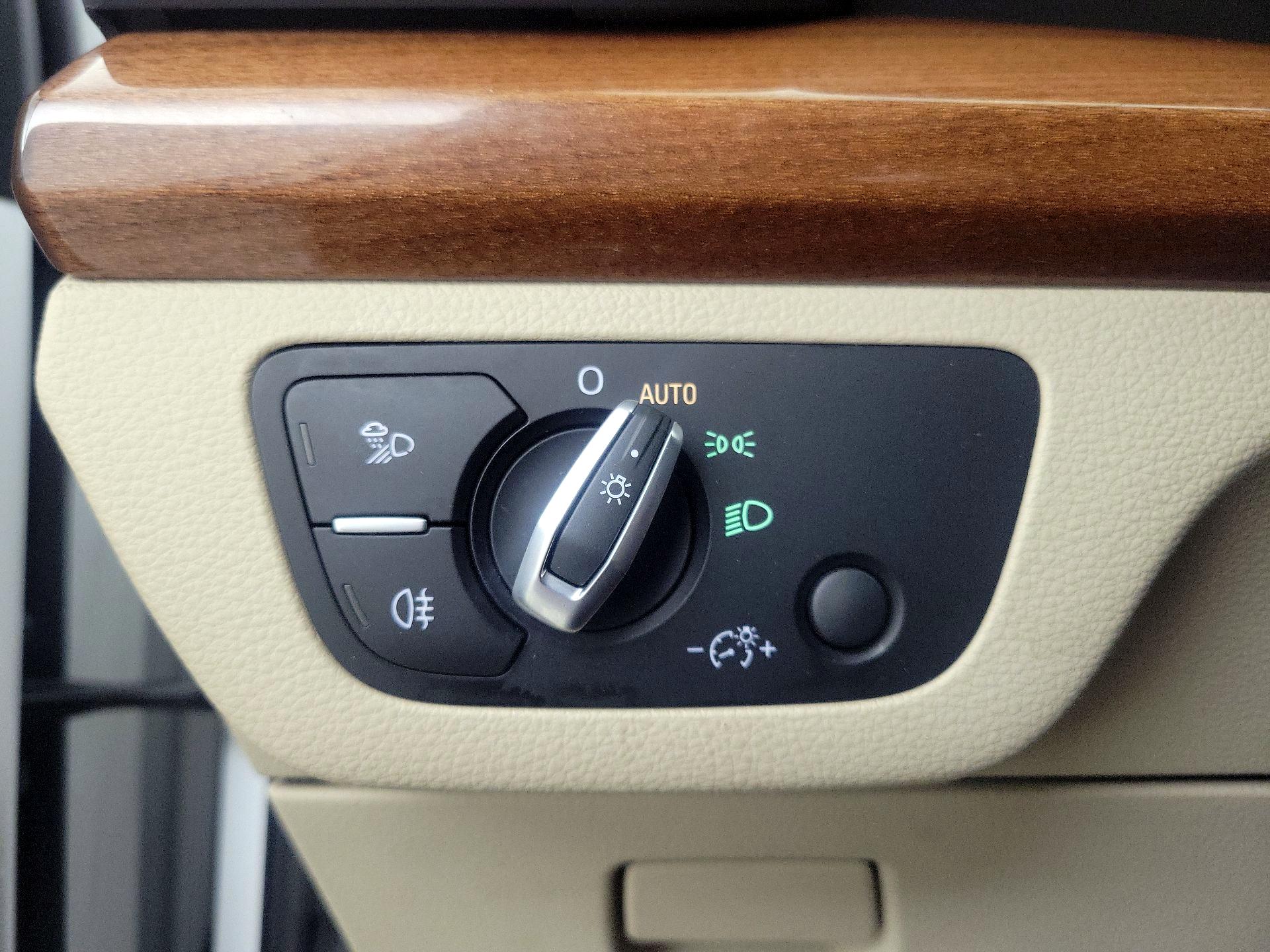 Thumbnail: 2022 Audi Q5 - 13