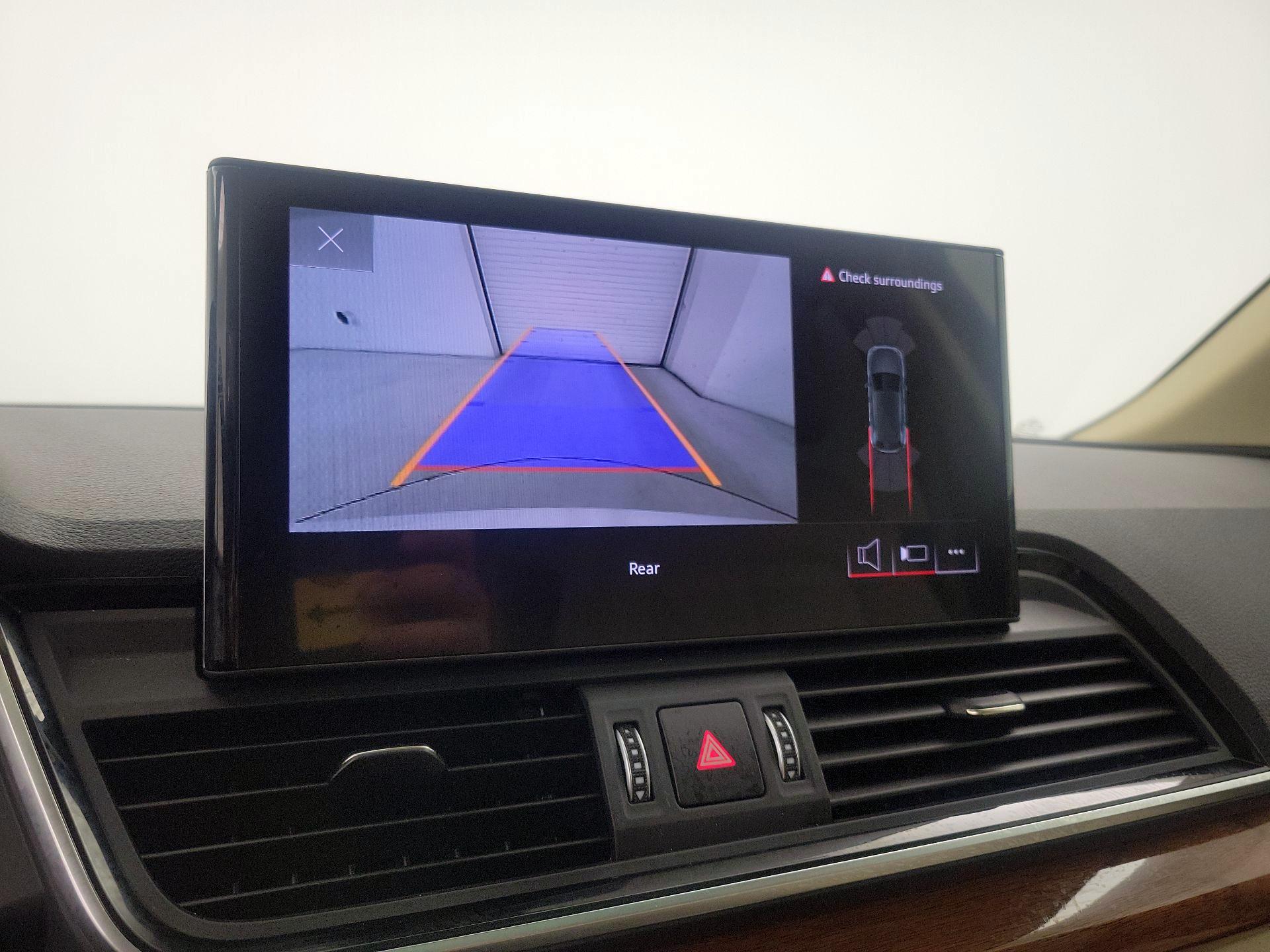 Thumbnail: 2022 Audi Q5 - 14