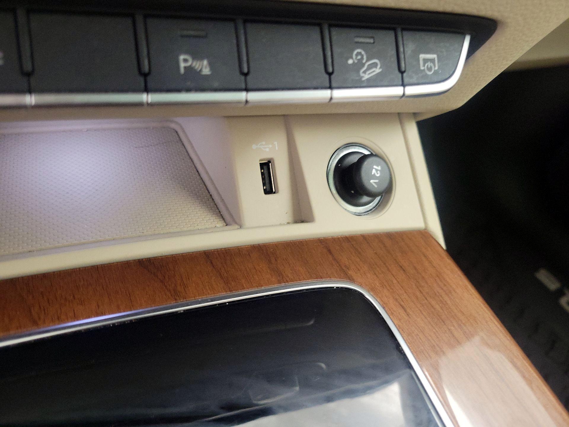 Thumbnail: 2022 Audi Q5 - 18