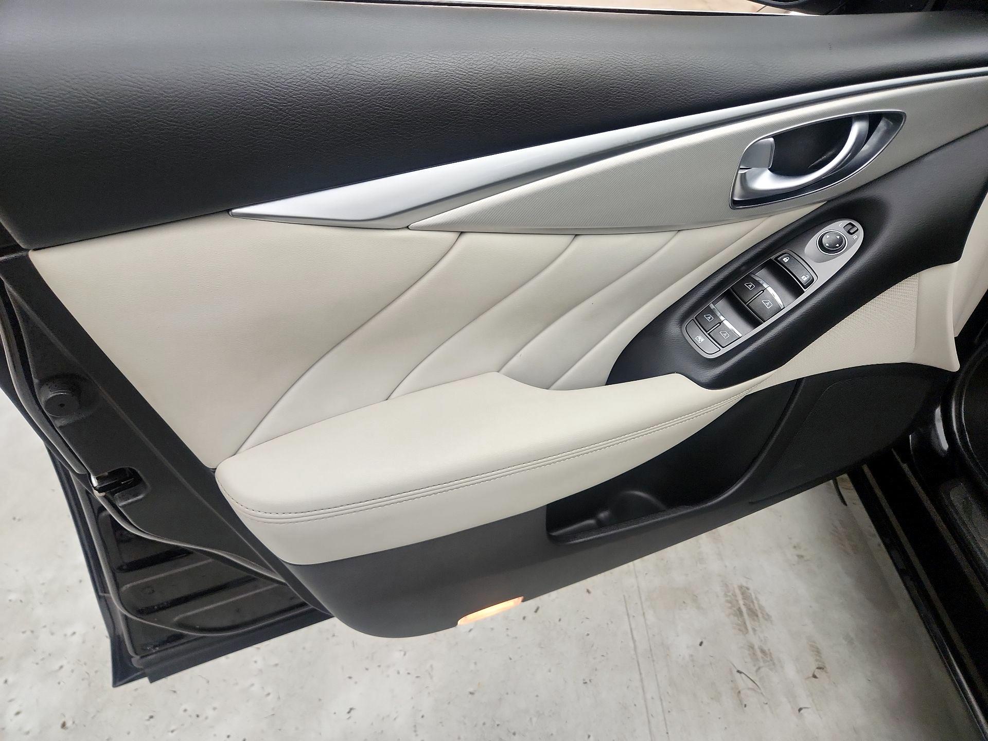 Thumbnail: 2021 INFINITI Q50 - 12