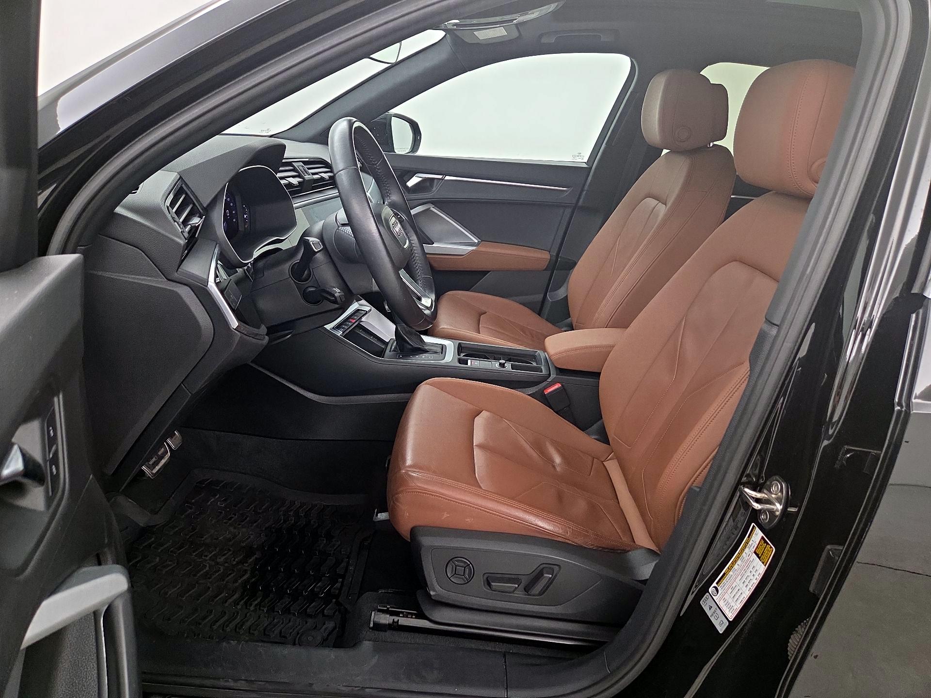 Thumbnail: 2020 Audi Q3 - 11