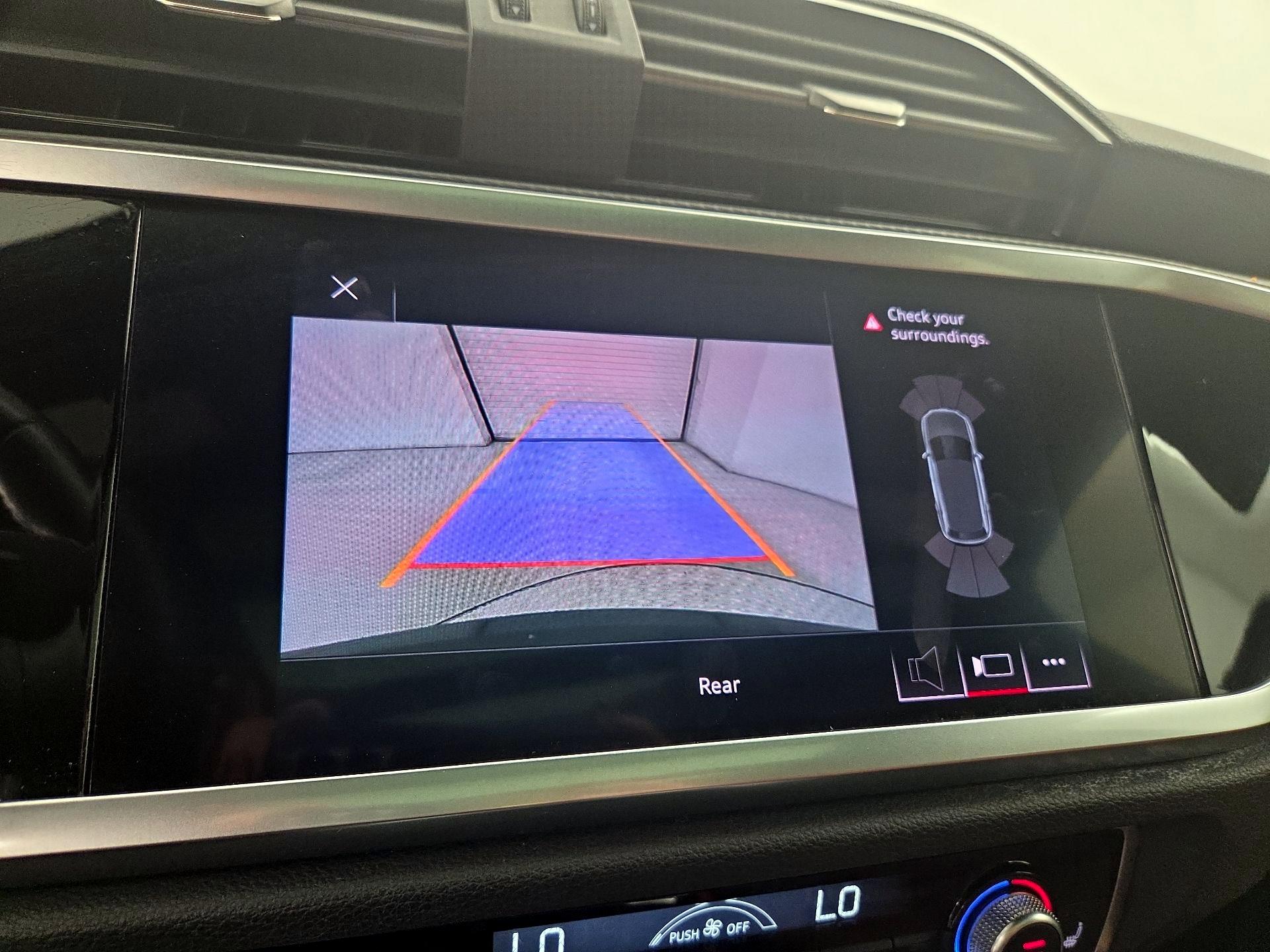 Thumbnail: 2020 Audi Q3 - 14