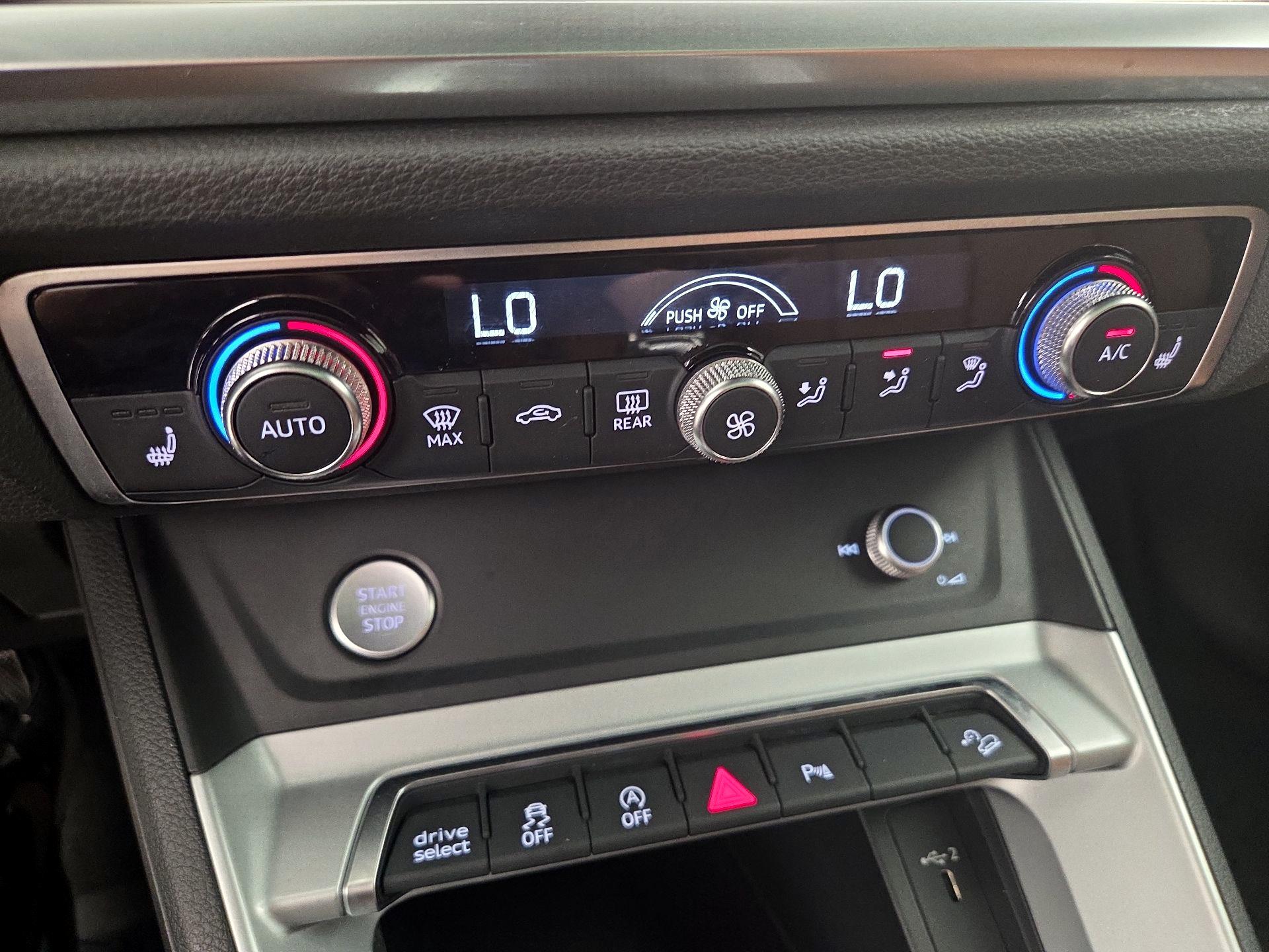 Thumbnail: 2020 Audi Q3 - 16