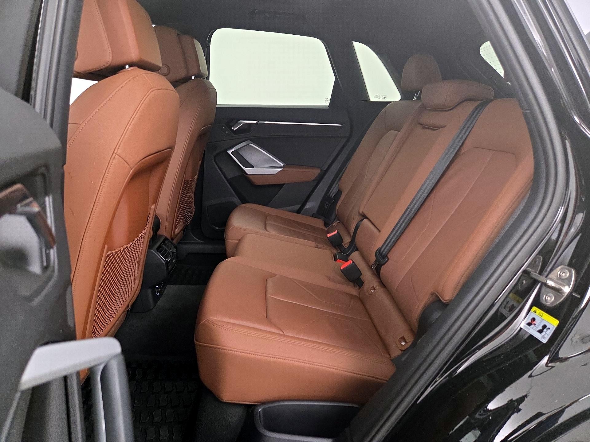 Thumbnail: 2020 Audi Q3 - 20