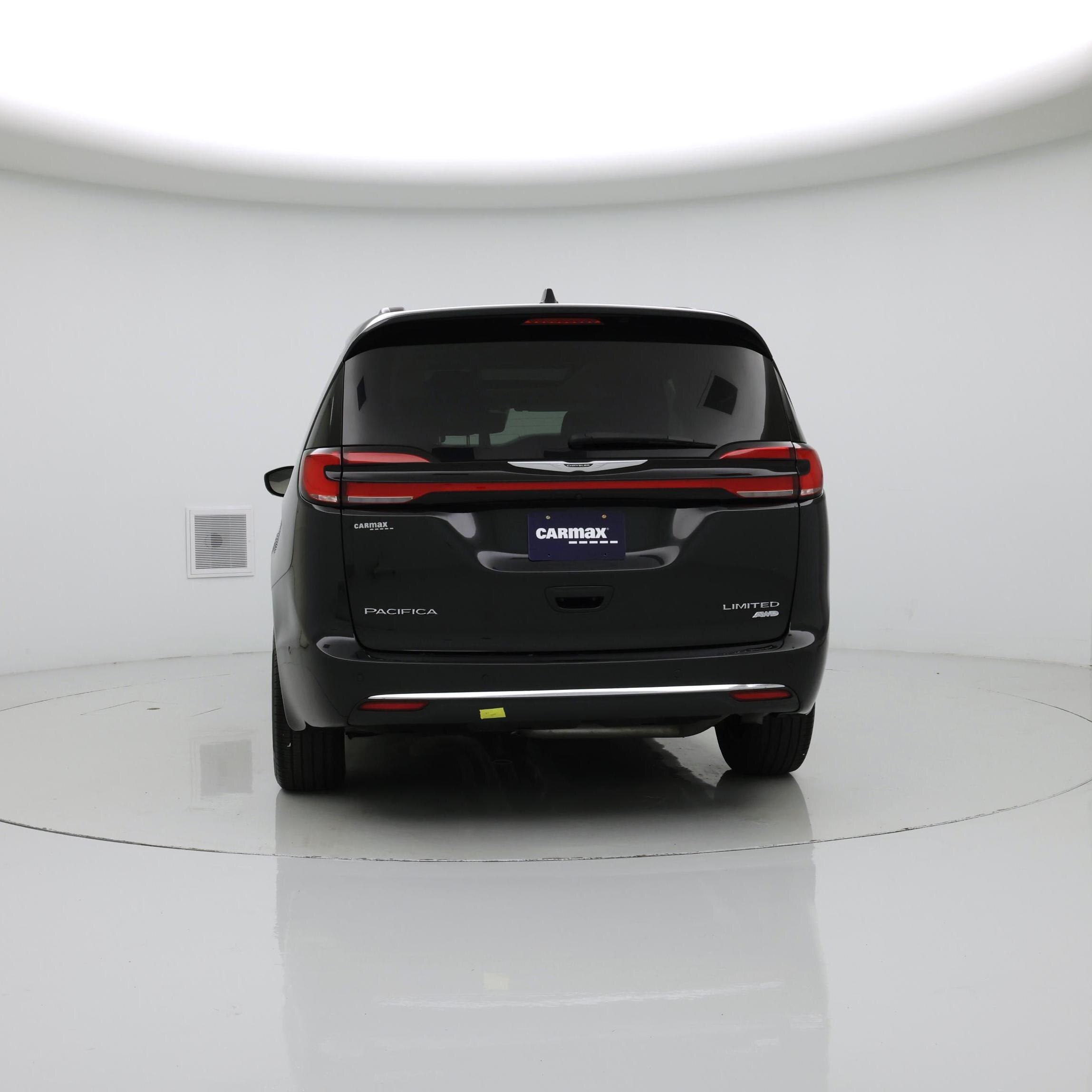 Thumbnail: 2023 Chrysler Pacifica - 6