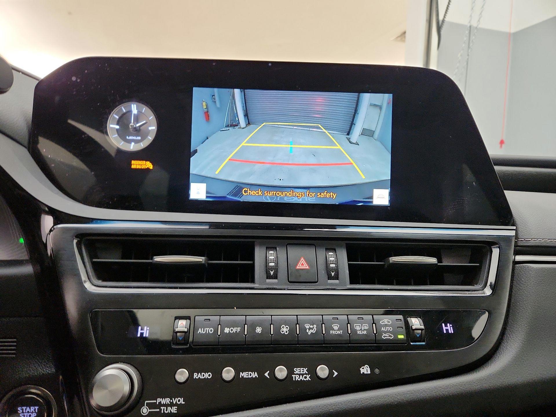 Thumbnail: 2023 Lexus ES - 14