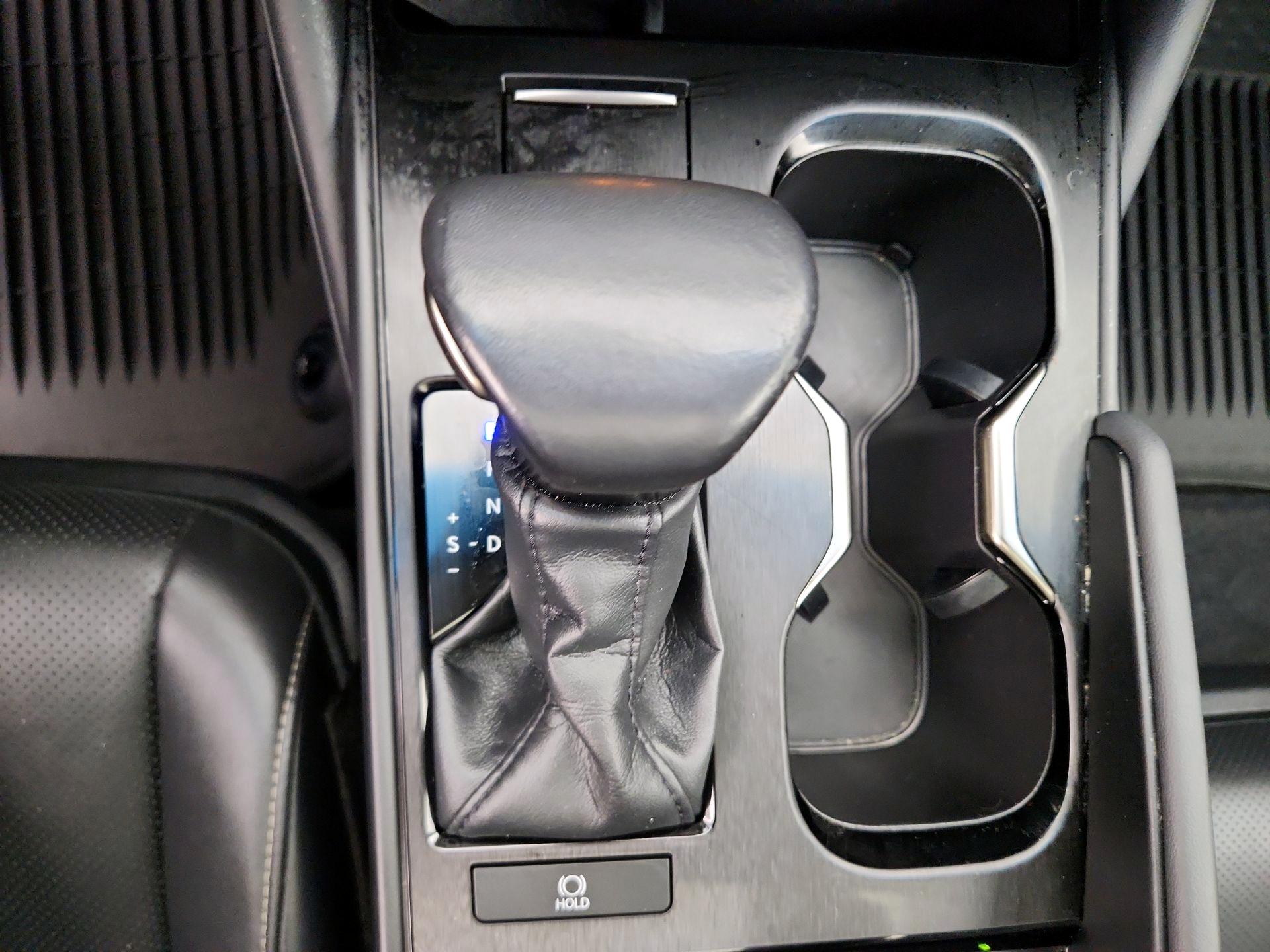 Thumbnail: 2023 Lexus ES - 17