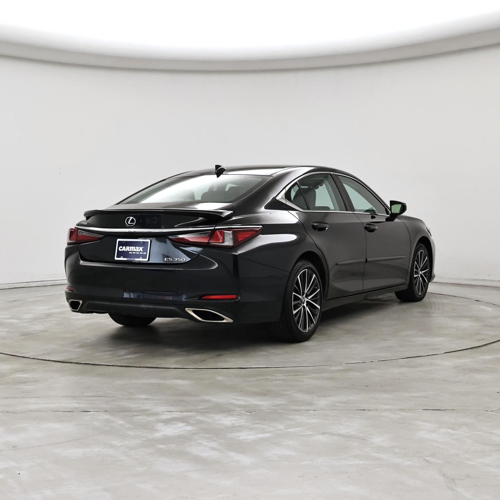 Thumbnail: 2023 Lexus ES - 8