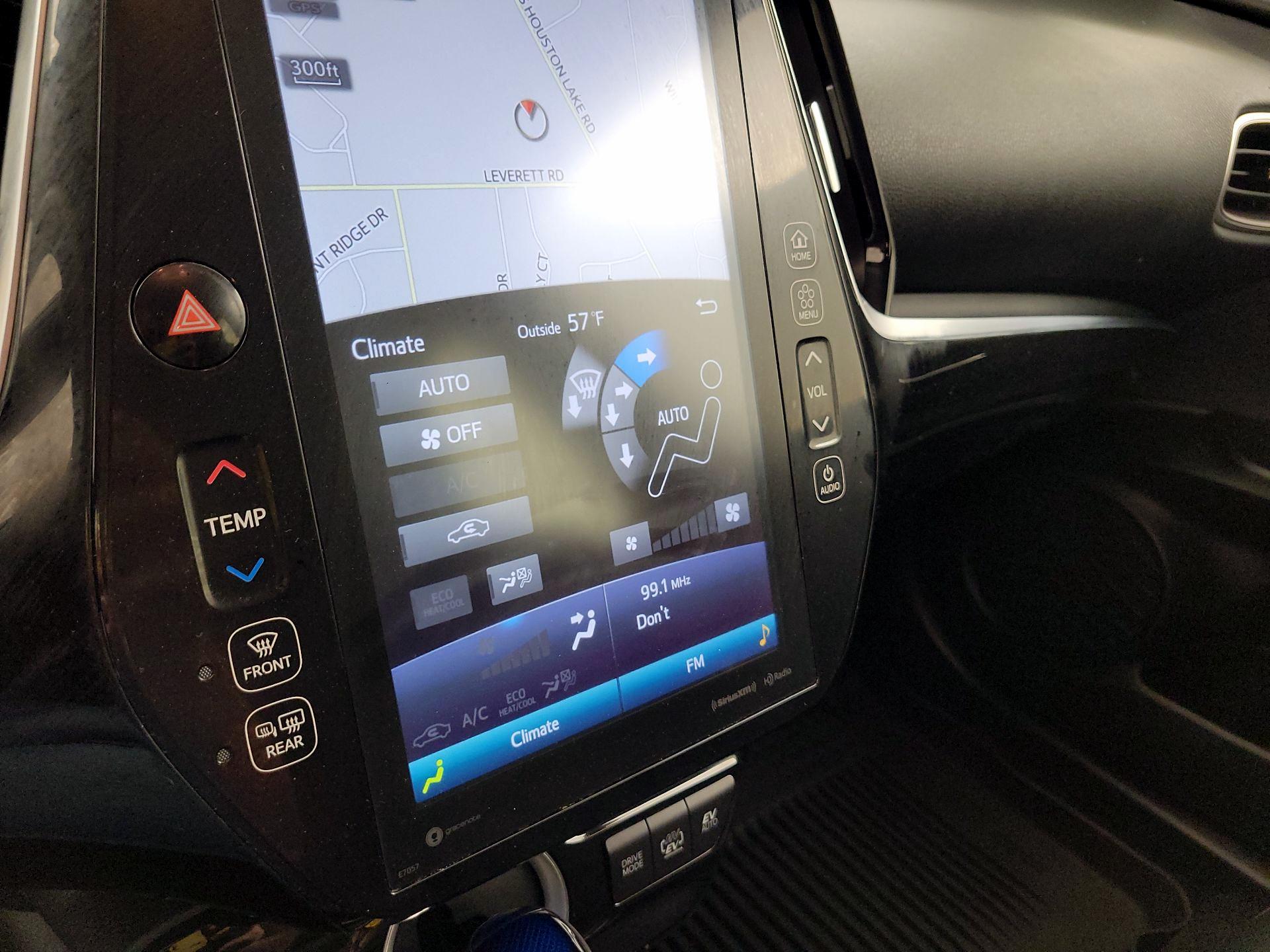 Thumbnail: 2022 Toyota Prius Prime - 15