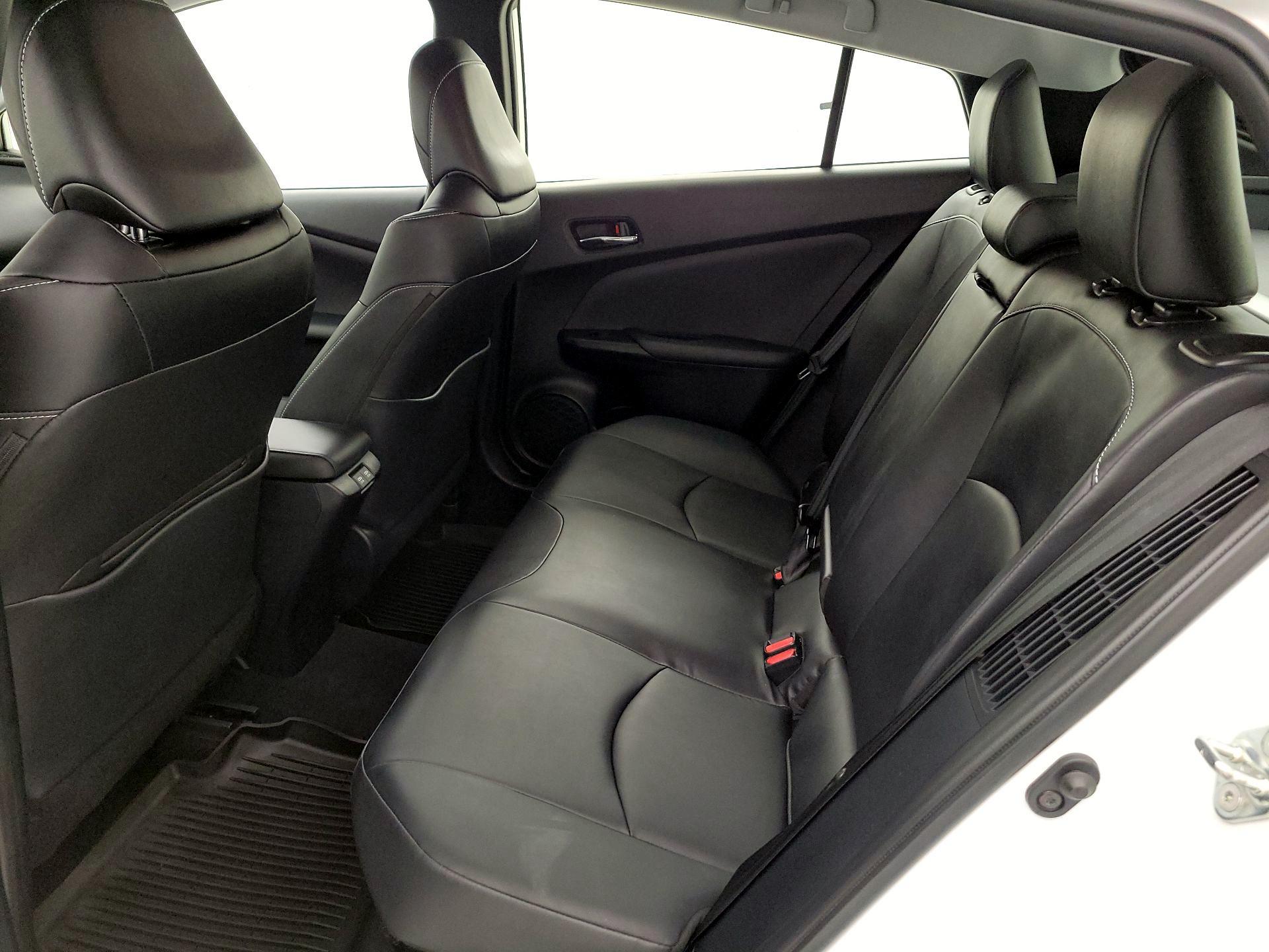 Thumbnail: 2022 Toyota Prius Prime - 17