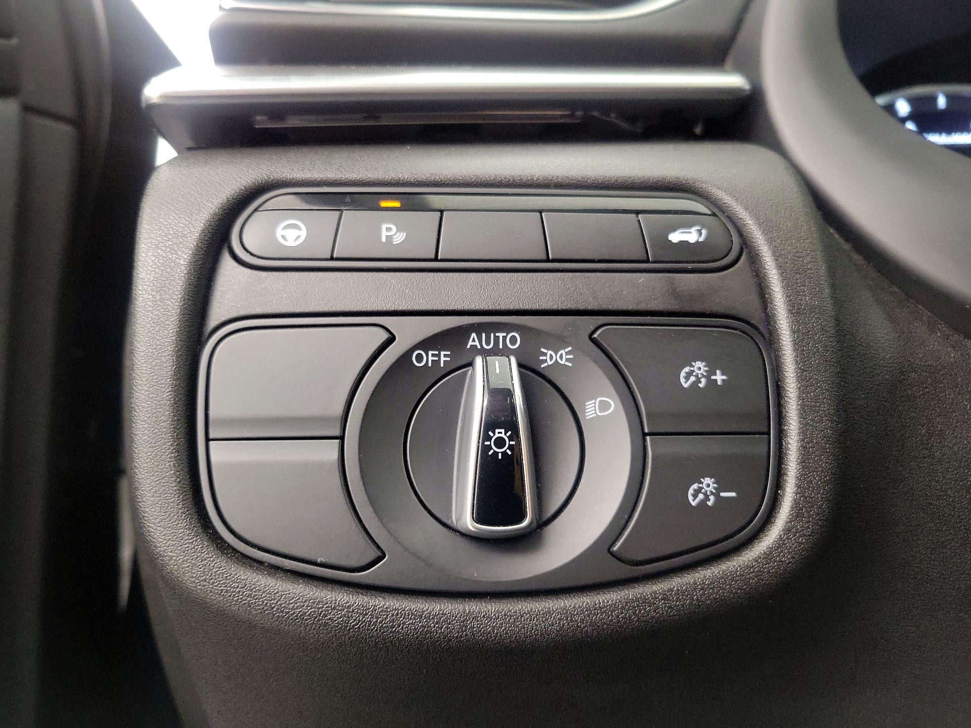 Thumbnail: 2023 INFINITI QX50 - 13