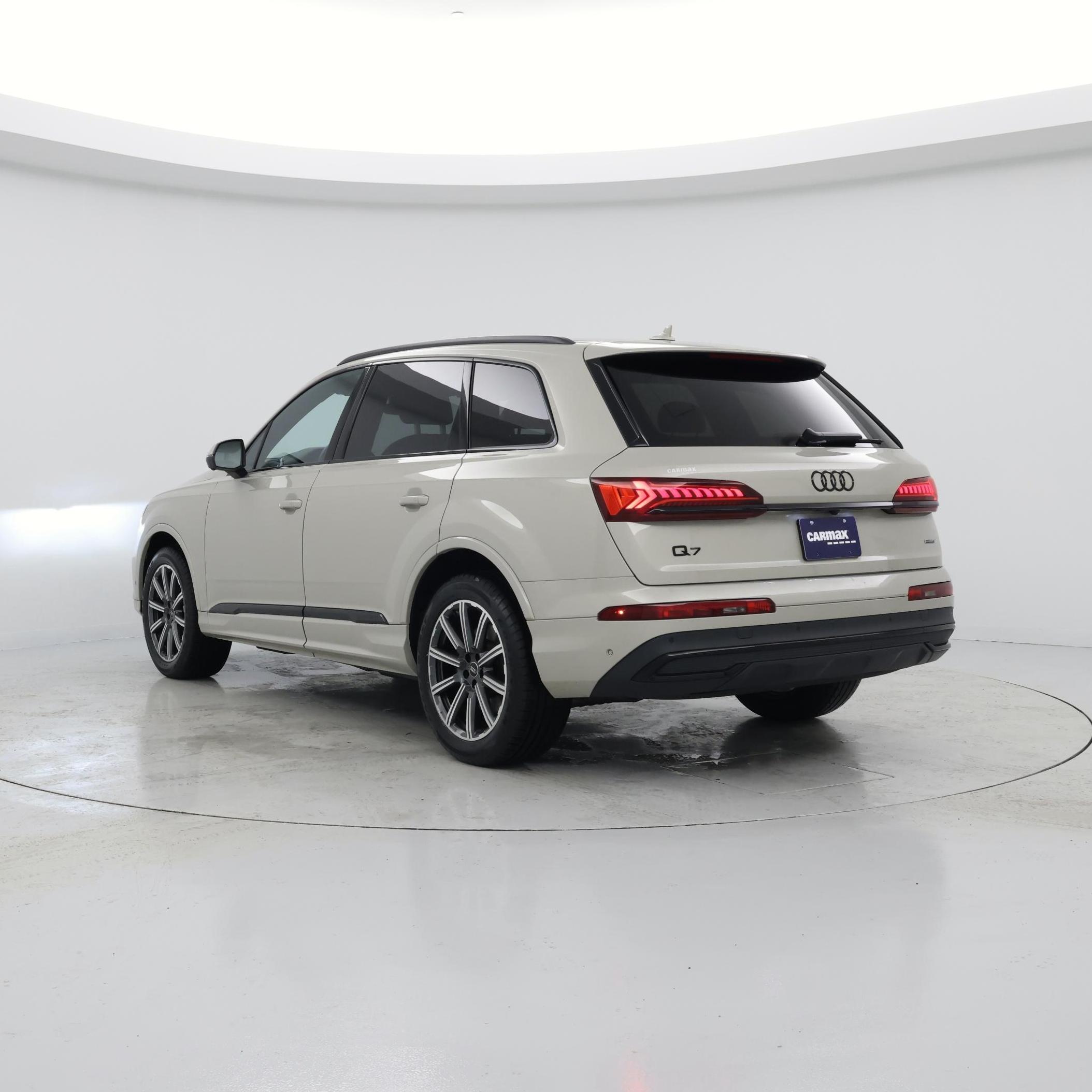 Thumbnail: 2023 Audi Q7 - 2