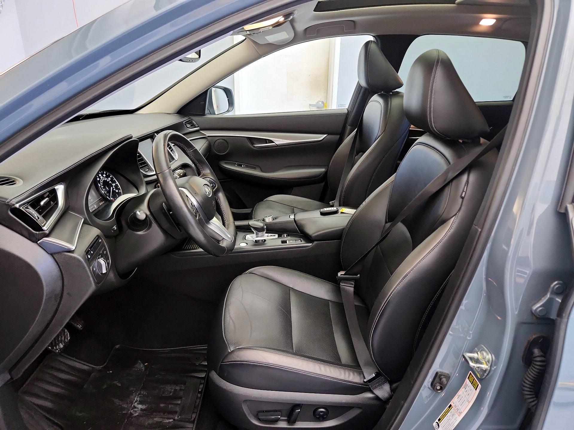 Thumbnail: 2022 INFINITI QX50 - 11