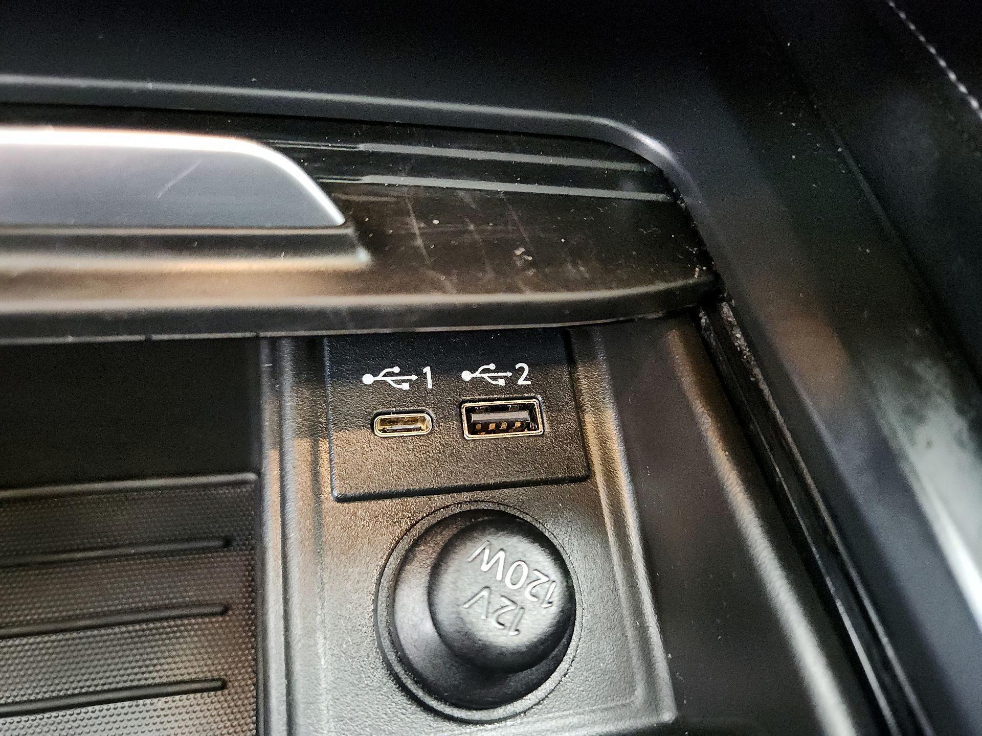 Thumbnail: 2022 INFINITI QX50 - 18