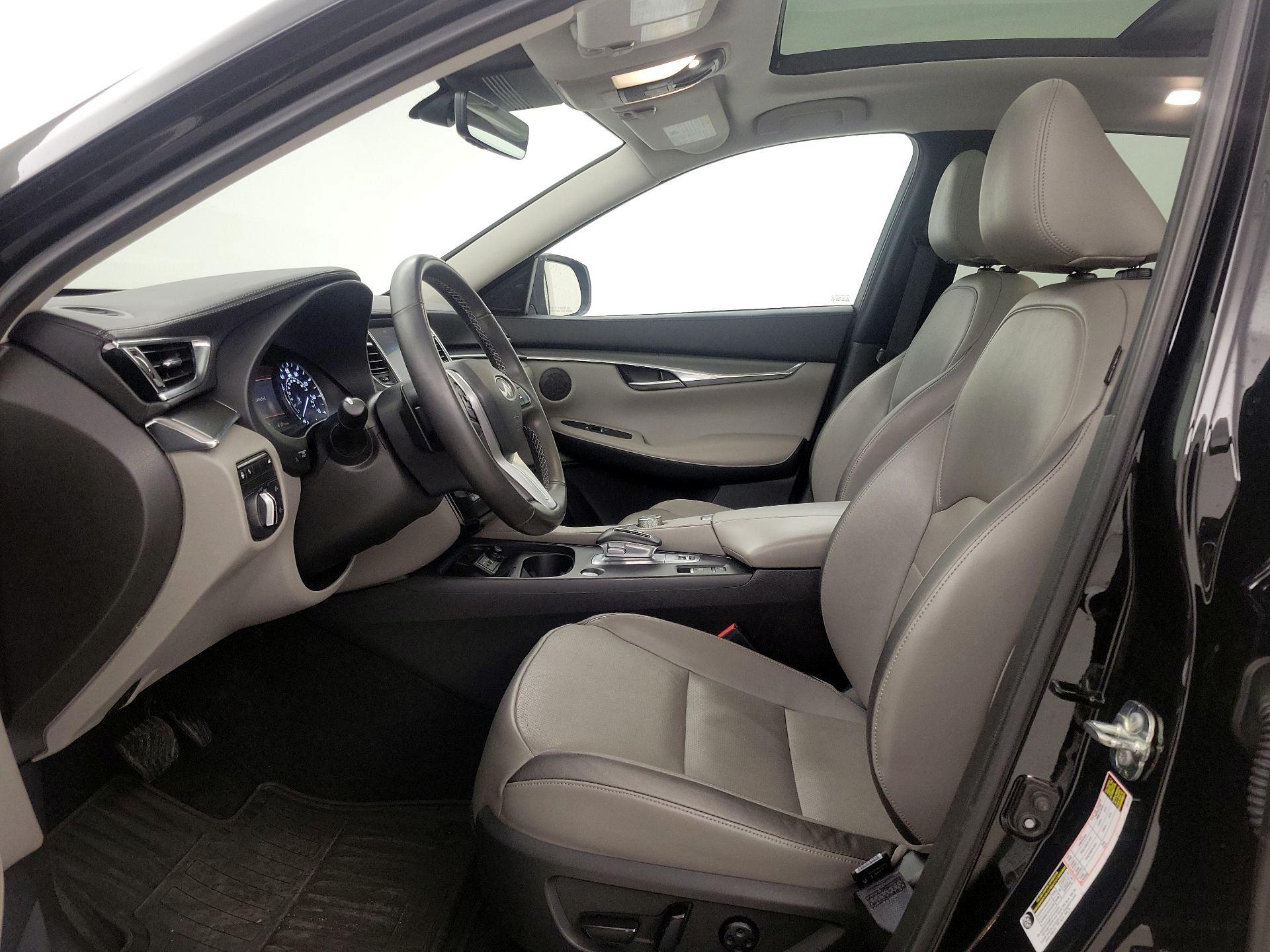 Thumbnail: 2023 INFINITI QX50 - 11